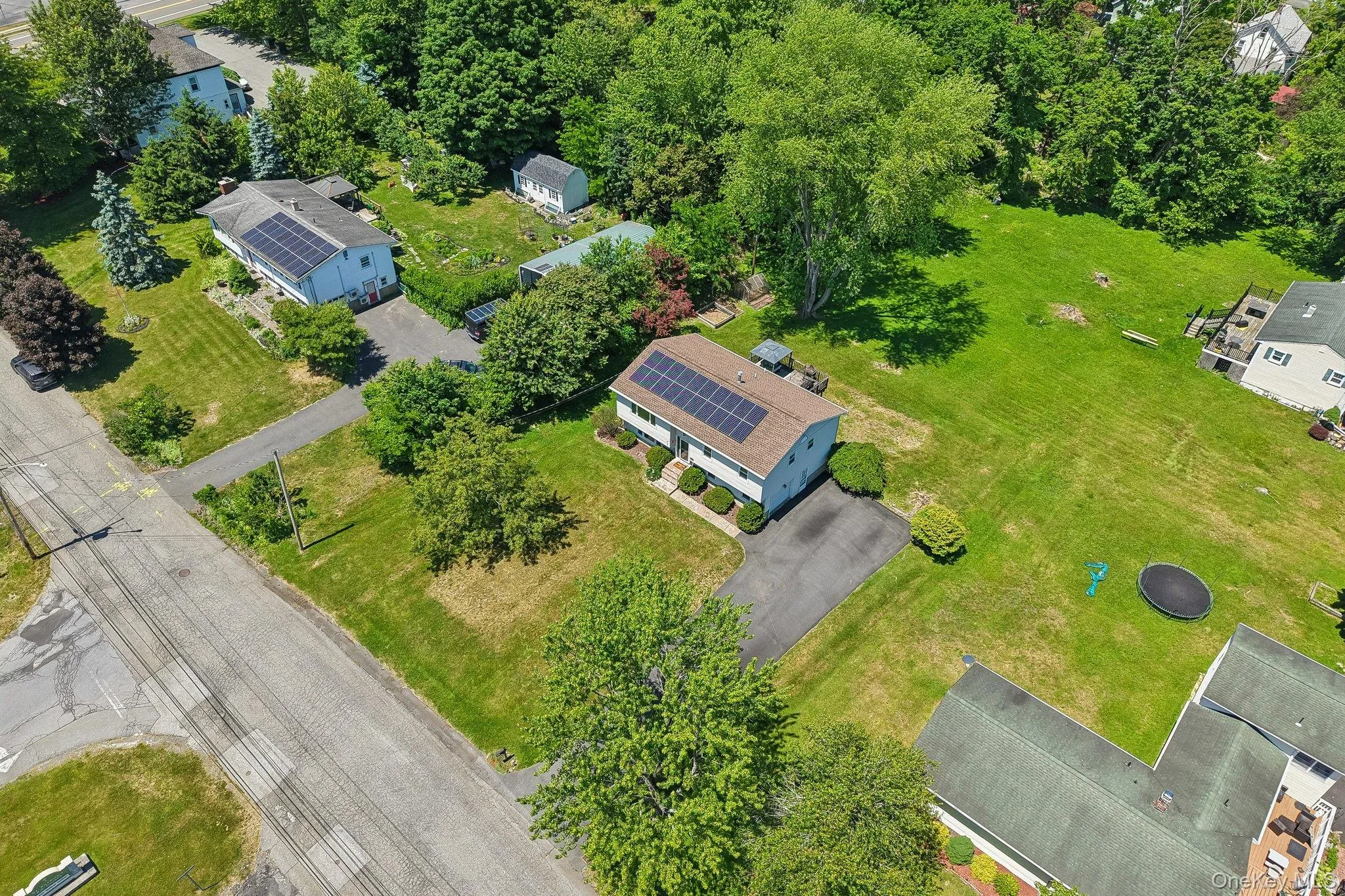 11 Hunter Street, Woodbury, NY, 3 Bedrooms Bedrooms, 8 Rooms Rooms,2 BathroomsBathrooms,Residential,For Rent,Hunter,0,1011049 11 Hunter Street, Woodbury, NY, 3 Bedrooms Bedrooms, 8 Rooms Rooms,2 BathroomsBathrooms,Residential,For Rent,Hunter,0,1011049