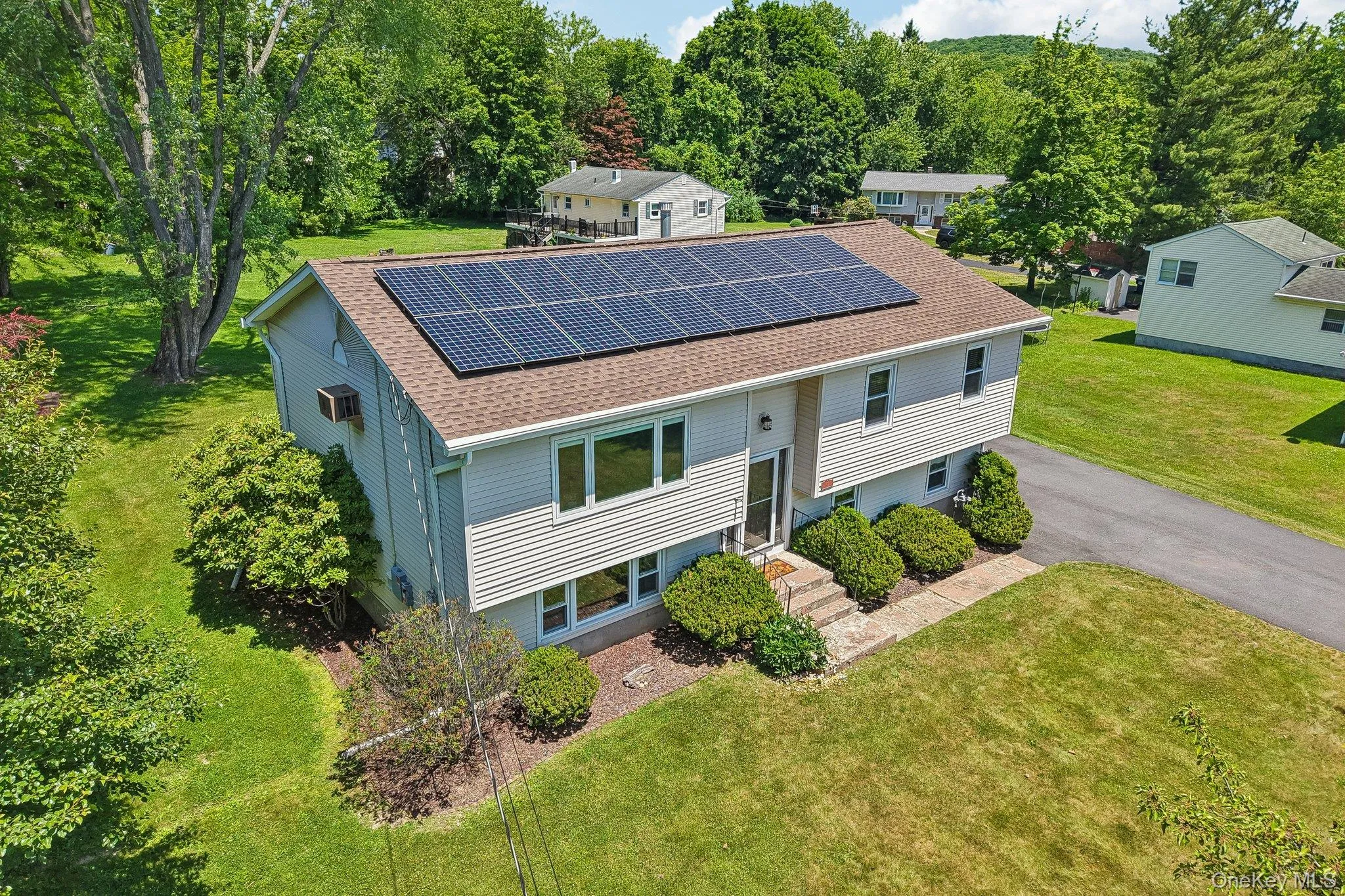 11 Hunter Street, Woodbury, NY, 3 Bedrooms Bedrooms, 8 Rooms Rooms,2 BathroomsBathrooms,Residential,For Rent,Hunter,0,1011049 11 Hunter Street, Woodbury, NY, 3 Bedrooms Bedrooms, 8 Rooms Rooms,2 BathroomsBathrooms,Residential,For Rent,Hunter,0,1011049