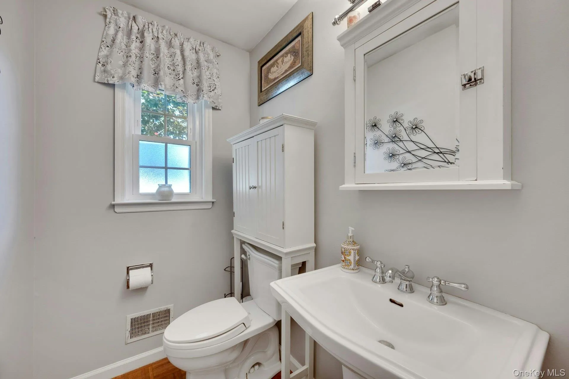 24 Briar Court, Lewisboro, NY, 1 Bedroom Bedrooms, 6 Rooms Rooms,2 BathroomsBathrooms,Residential,For Rent,Briar,0,1011053 24 Briar Court, Lewisboro, NY, 1 Bedroom Bedrooms, 6 Rooms Rooms,2 BathroomsBathrooms,Residential,For Rent,Briar,0,1011053