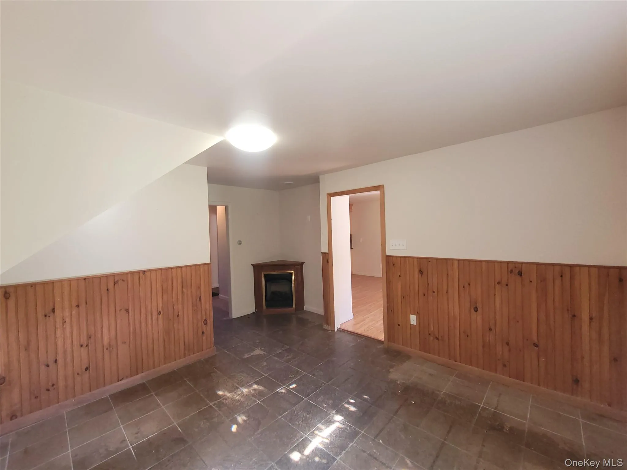 119 Hurleyville Main Street, Fallsburg, NY, 4 Bedrooms Bedrooms, 8 Rooms Rooms,2 BathroomsBathrooms,Residential,For Rent,Hurleyville Main,0,1011055 119 Hurleyville Main Street, Fallsburg, NY, 4 Bedrooms Bedrooms, 8 Rooms Rooms,2 BathroomsBathrooms,Residential,For Rent,Hurleyville Main,0,1011055