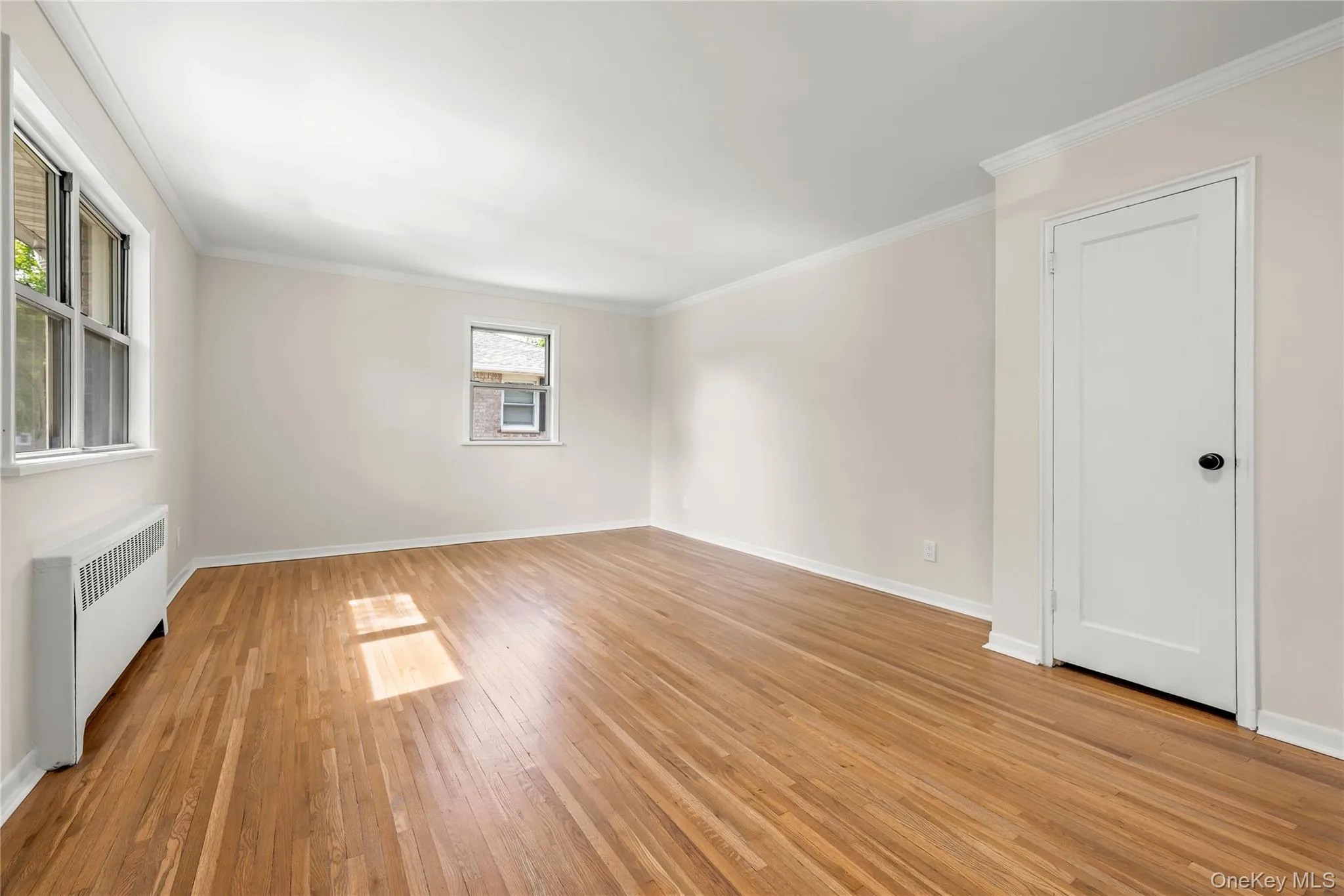 82-63 Langdale Street, New York, NY, 2 Bedrooms Bedrooms, 5 Rooms Rooms,1 BathroomBathrooms,Residential,For Rent,Langdale,0,1011058 82-63 Langdale Street, New York, NY, 2 Bedrooms Bedrooms, 5 Rooms Rooms,1 BathroomBathrooms,Residential,For Rent,Langdale,0,1011058