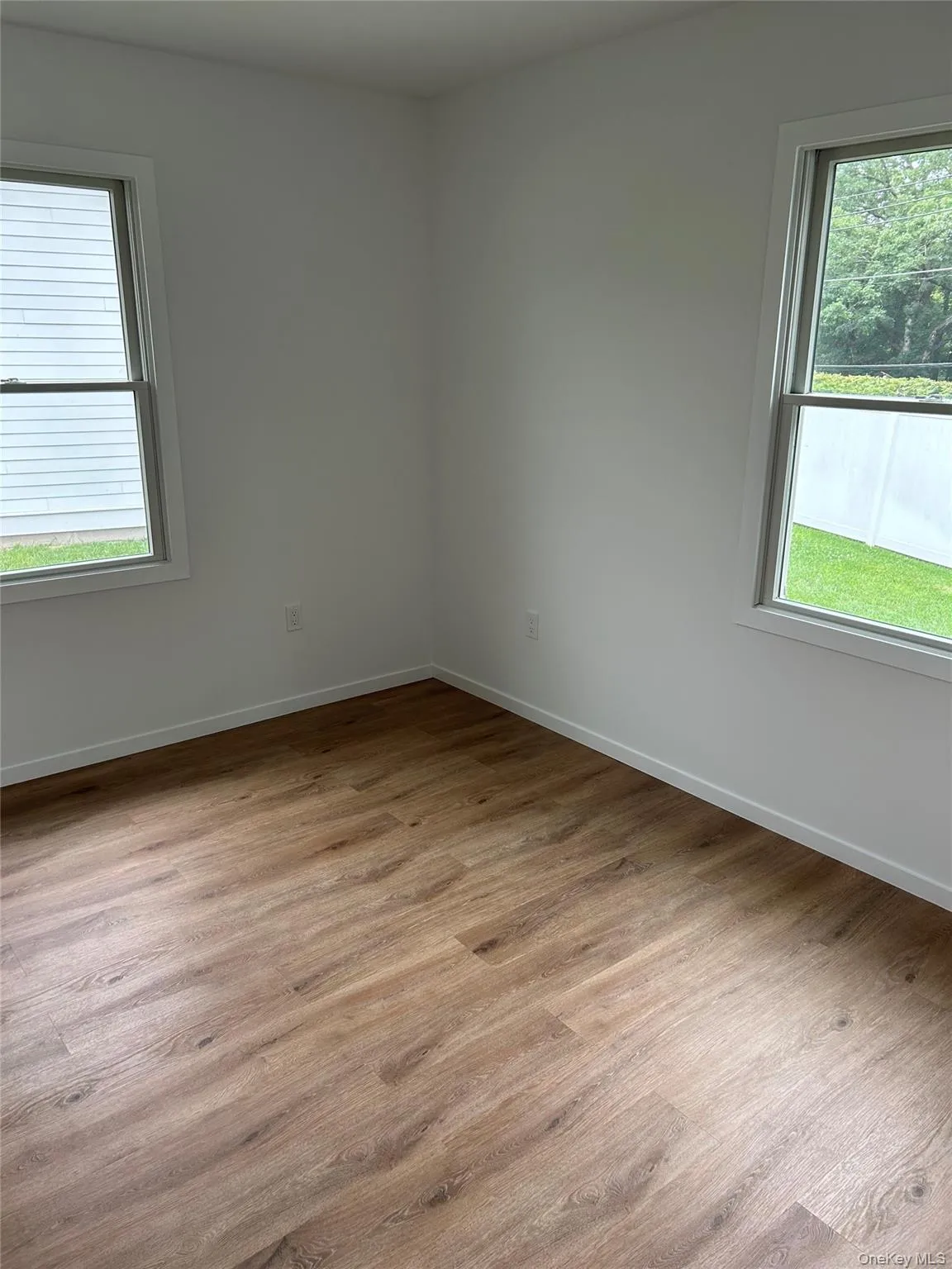 325 Montauk Highway, Southampton, NY, 2 Bedrooms Bedrooms, 3 Rooms Rooms,1 BathroomBathrooms,Residential Lease,For Rent,Montauk,0,1011059 325 Montauk Highway, Southampton, NY, 2 Bedrooms Bedrooms, 3 Rooms Rooms,1 BathroomBathrooms,Residential Lease,For Rent,Montauk,0,1011059