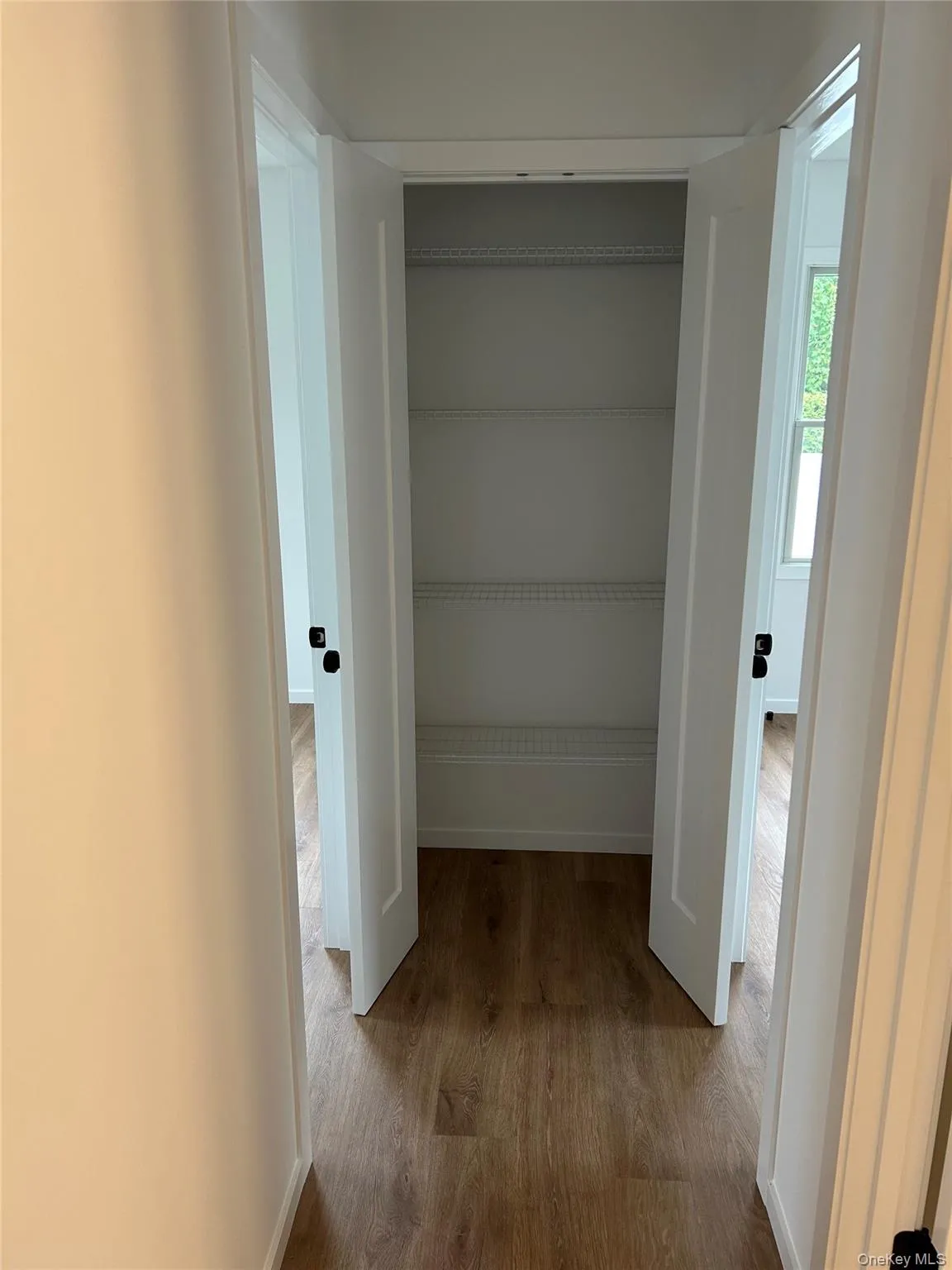 325 Montauk Highway, Southampton, NY, 2 Bedrooms Bedrooms, 3 Rooms Rooms,1 BathroomBathrooms,Residential Lease,For Rent,Montauk,0,1011059 325 Montauk Highway, Southampton, NY, 2 Bedrooms Bedrooms, 3 Rooms Rooms,1 BathroomBathrooms,Residential Lease,For Rent,Montauk,0,1011059