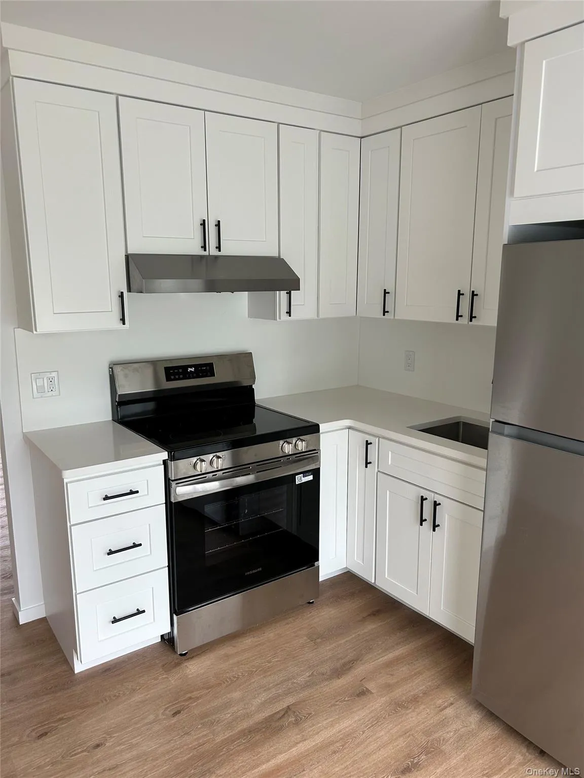 325 Montauk Highway, Southampton, NY, 2 Bedrooms Bedrooms, 3 Rooms Rooms,1 BathroomBathrooms,Residential Lease,For Rent,Montauk,0,1011059 325 Montauk Highway, Southampton, NY, 2 Bedrooms Bedrooms, 3 Rooms Rooms,1 BathroomBathrooms,Residential Lease,For Rent,Montauk,0,1011059