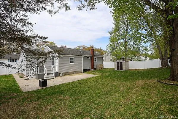 52 Huron Street, Brookhaven, NY, 3 Bedrooms Bedrooms, 9 Rooms Rooms,2 BathroomsBathrooms,Residential Lease,For Rent,Huron,0,1011062 52 Huron Street, Brookhaven, NY, 3 Bedrooms Bedrooms, 9 Rooms Rooms,2 BathroomsBathrooms,Residential Lease,For Rent,Huron,0,1011062