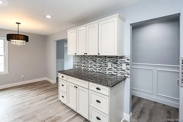 52 Huron Street, Brookhaven, NY, 3 Bedrooms Bedrooms, 9 Rooms Rooms,2 BathroomsBathrooms,Residential Lease,For Rent,Huron,0,1011062 52 Huron Street, Brookhaven, NY, 3 Bedrooms Bedrooms, 9 Rooms Rooms,2 BathroomsBathrooms,Residential Lease,For Rent,Huron,0,1011062