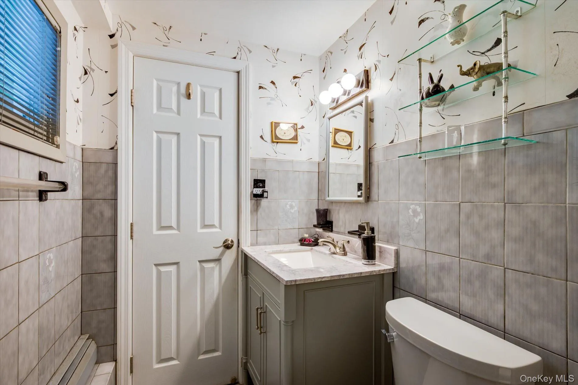 1 Eliot Court, Oyster Bay, NY, 3 Bedrooms Bedrooms, 7 Rooms Rooms,2 BathroomsBathrooms,Residential,For Rent,Eliot,0,1011064 1 Eliot Court, Oyster Bay, NY, 3 Bedrooms Bedrooms, 7 Rooms Rooms,2 BathroomsBathrooms,Residential,For Rent,Eliot,0,1011064