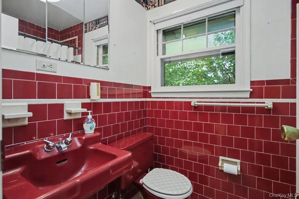 41 Beers Drive, Middletown, NY, 3 Bedrooms Bedrooms, 7 Rooms Rooms,1 BathroomBathrooms,Residential,For Rent,Beers,0,1011066 41 Beers Drive, Middletown, NY, 3 Bedrooms Bedrooms, 7 Rooms Rooms,1 BathroomBathrooms,Residential,For Rent,Beers,0,1011066