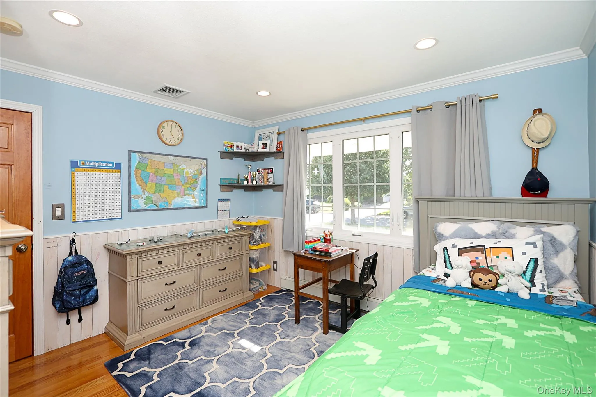 37 Seitz Drive, Oyster Bay, NY, 2 Bedrooms Bedrooms, 4 Rooms Rooms,1 BathroomBathrooms,Residential,For Rent,Seitz,0,1011069 37 Seitz Drive, Oyster Bay, NY, 2 Bedrooms Bedrooms, 4 Rooms Rooms,1 BathroomBathrooms,Residential,For Rent,Seitz,0,1011069