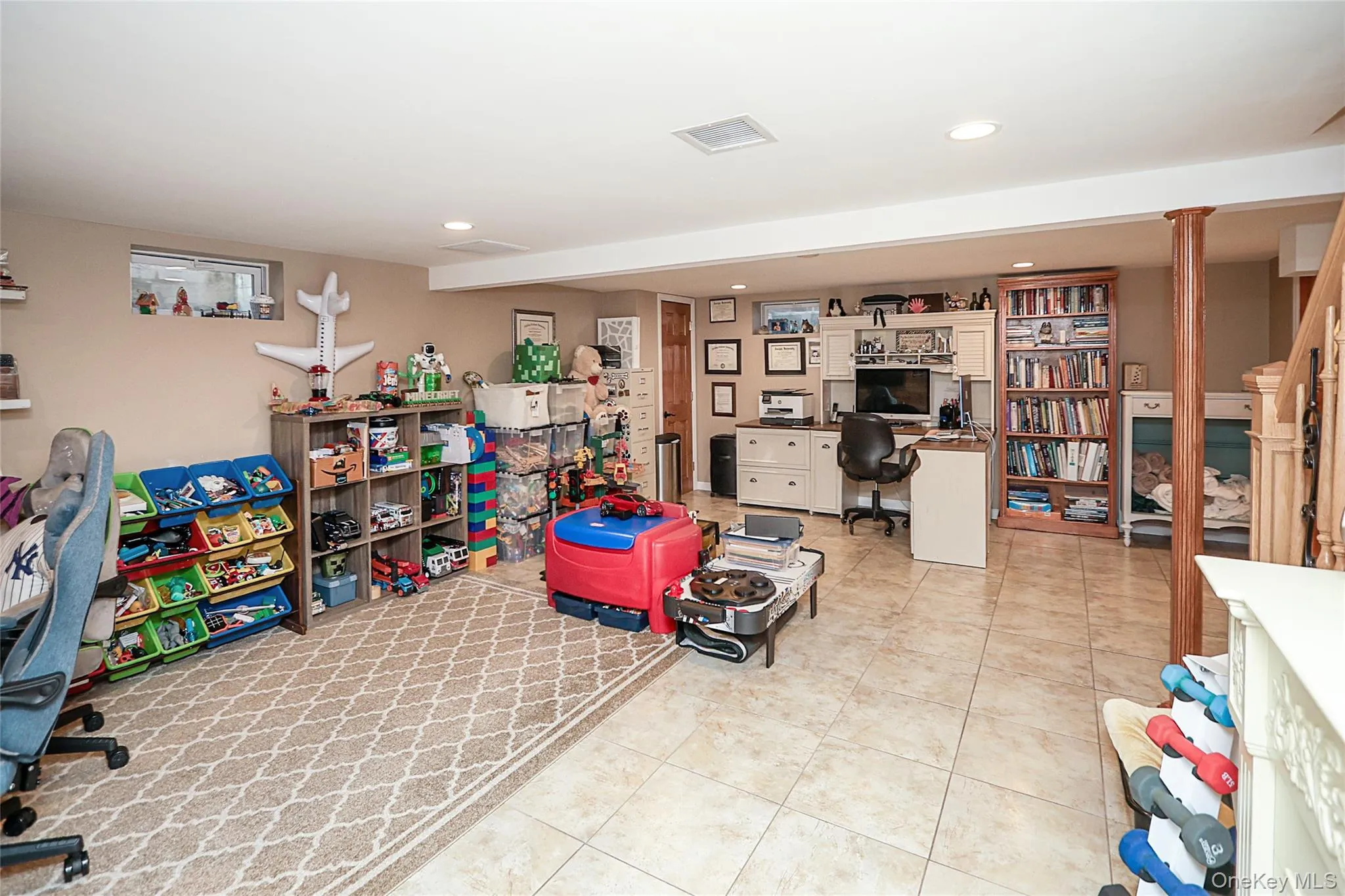 37 Seitz Drive, Oyster Bay, NY, 2 Bedrooms Bedrooms, 4 Rooms Rooms,1 BathroomBathrooms,Residential,For Rent,Seitz,0,1011069 37 Seitz Drive, Oyster Bay, NY, 2 Bedrooms Bedrooms, 4 Rooms Rooms,1 BathroomBathrooms,Residential,For Rent,Seitz,0,1011069