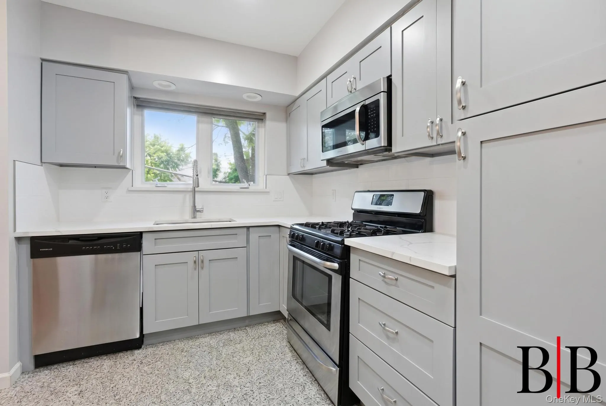 2612 28th Street, New York, NY, 3 Bedrooms Bedrooms, 3 Rooms Rooms,2 BathroomsBathrooms,Residential,For Rent,28th,0,1011070 2612 28th Street, New York, NY, 3 Bedrooms Bedrooms, 3 Rooms Rooms,2 BathroomsBathrooms,Residential,For Rent,28th,0,1011070