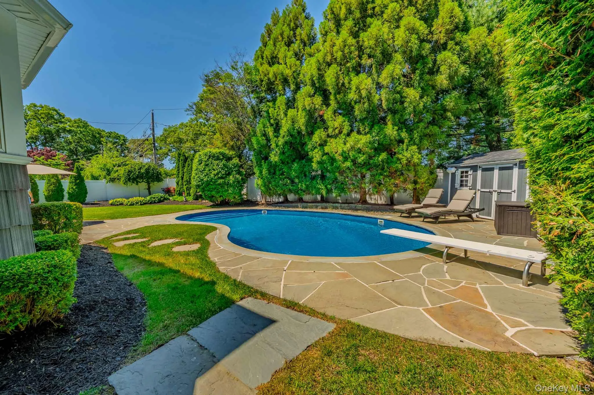 96 Eagle Lane, Smithtown, NY, 4 Bedrooms Bedrooms, 8 Rooms Rooms,2 BathroomsBathrooms,Residential,For Rent,Eagle,0,1011071 96 Eagle Lane, Smithtown, NY, 4 Bedrooms Bedrooms, 8 Rooms Rooms,2 BathroomsBathrooms,Residential,For Rent,Eagle,0,1011071
