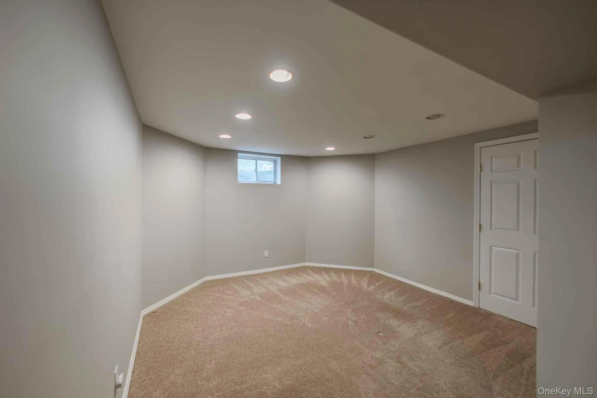 96 Eagle Lane, Smithtown, NY, 4 Bedrooms Bedrooms, 8 Rooms Rooms,2 BathroomsBathrooms,Residential,For Rent,Eagle,0,1011071 96 Eagle Lane, Smithtown, NY, 4 Bedrooms Bedrooms, 8 Rooms Rooms,2 BathroomsBathrooms,Residential,For Rent,Eagle,0,1011071