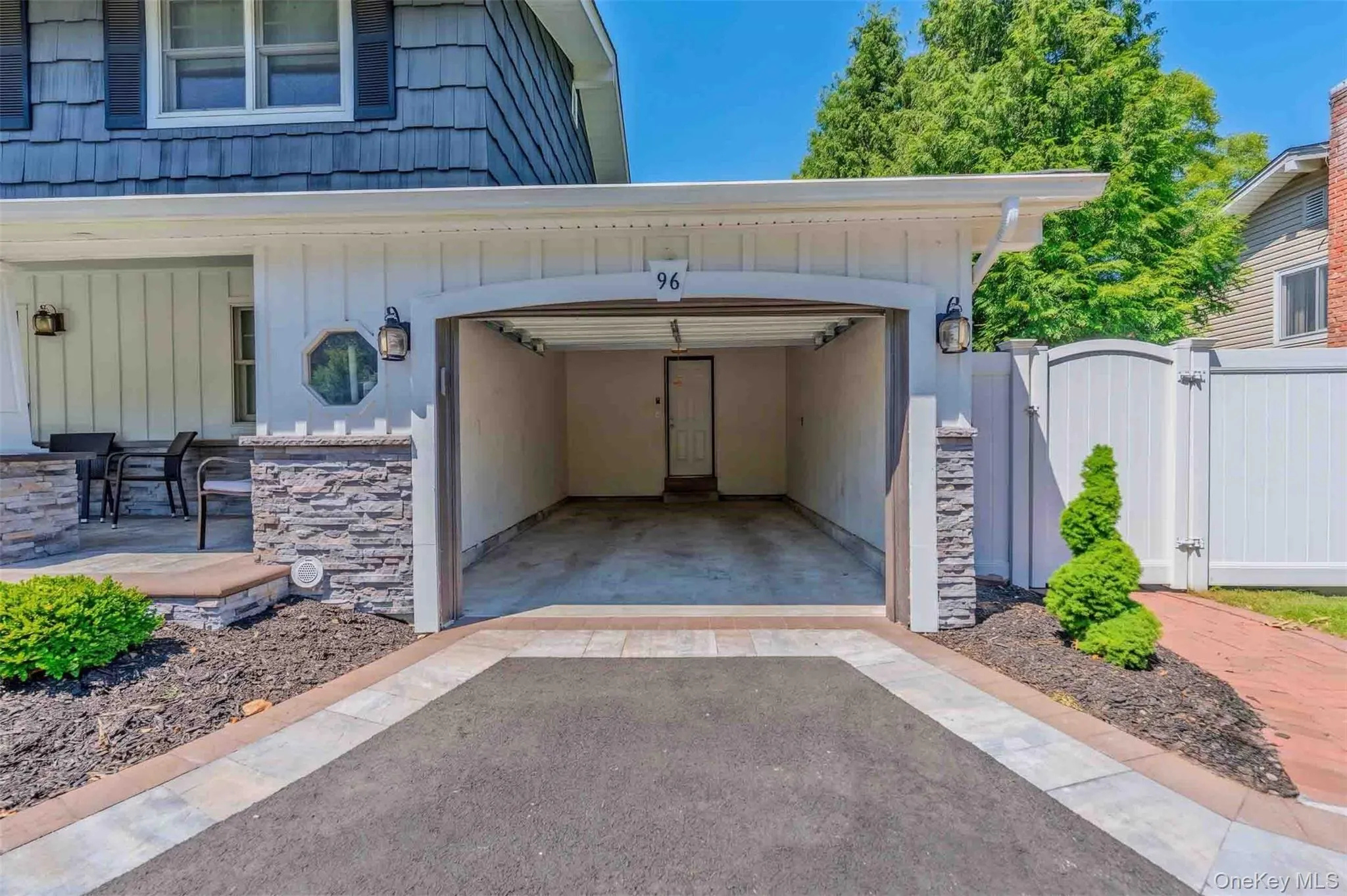 96 Eagle Lane, Smithtown, NY, 4 Bedrooms Bedrooms, 8 Rooms Rooms,2 BathroomsBathrooms,Residential,For Rent,Eagle,0,1011071 96 Eagle Lane, Smithtown, NY, 4 Bedrooms Bedrooms, 8 Rooms Rooms,2 BathroomsBathrooms,Residential,For Rent,Eagle,0,1011071