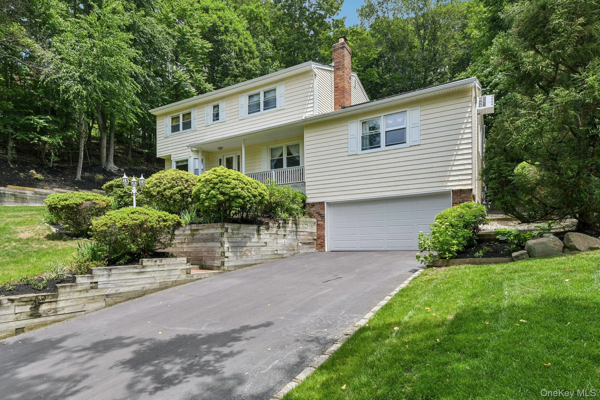 7 Diana Hill, Huntington, NY, 4 Bedrooms Bedrooms, 9 Rooms Rooms,2 BathroomsBathrooms,Residential,For Rent,Diana,0,1011073 7 Diana Hill, Huntington, NY, 4 Bedrooms Bedrooms, 9 Rooms Rooms,2 BathroomsBathrooms,Residential,For Rent,Diana,0,1011073