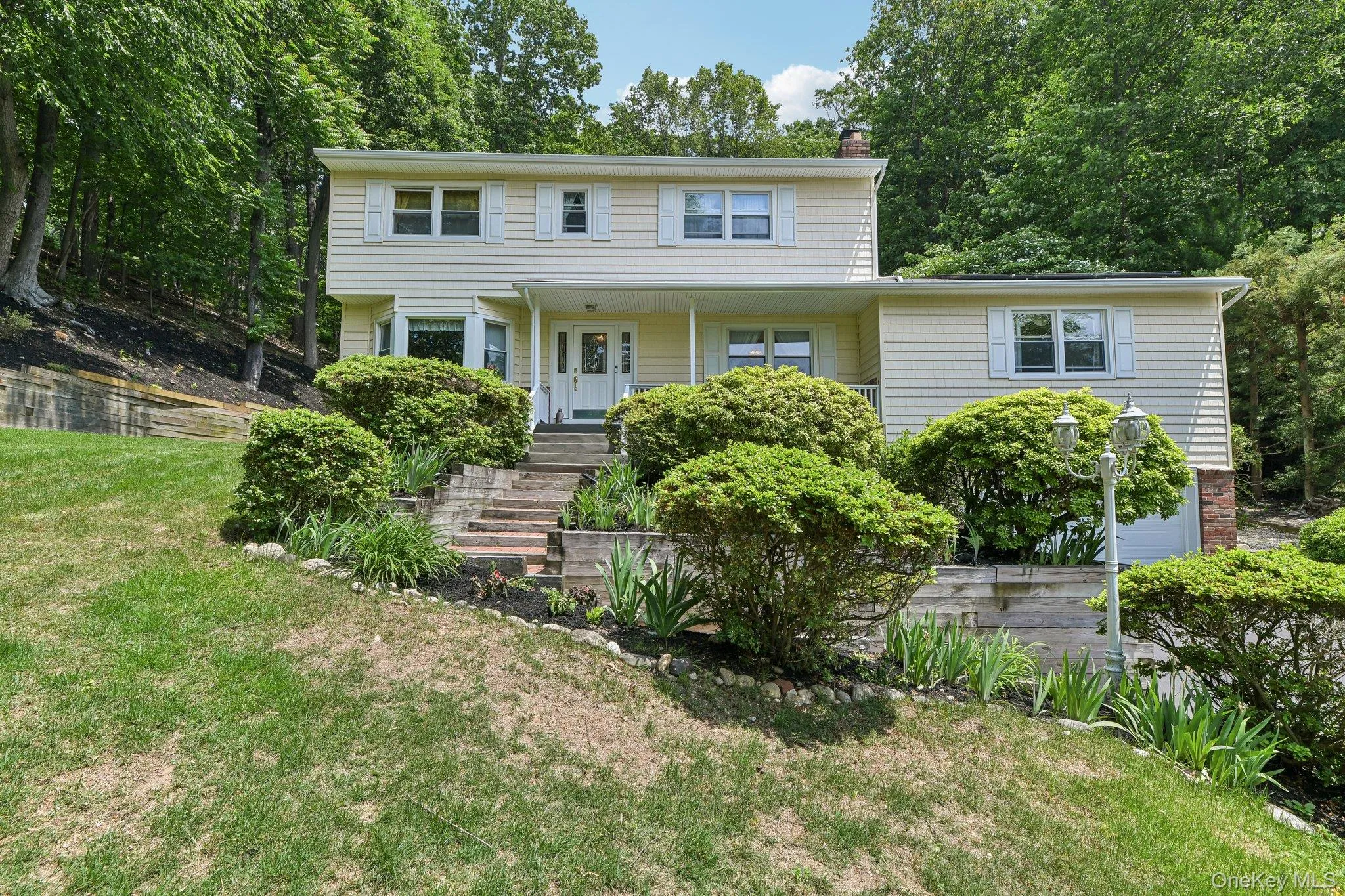 7 Diana Hill, Huntington, NY, 4 Bedrooms Bedrooms, 9 Rooms Rooms,2 BathroomsBathrooms,Residential,For Rent,Diana,0,1011073 7 Diana Hill, Huntington, NY, 4 Bedrooms Bedrooms, 9 Rooms Rooms,2 BathroomsBathrooms,Residential,For Rent,Diana,0,1011073
