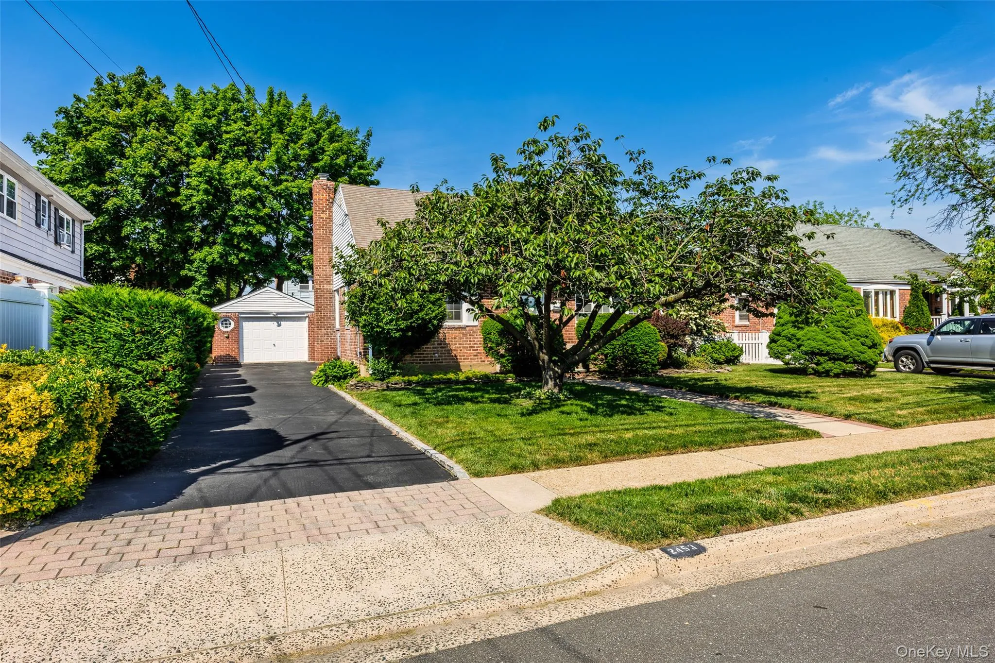 One car detached garage One car detached garage