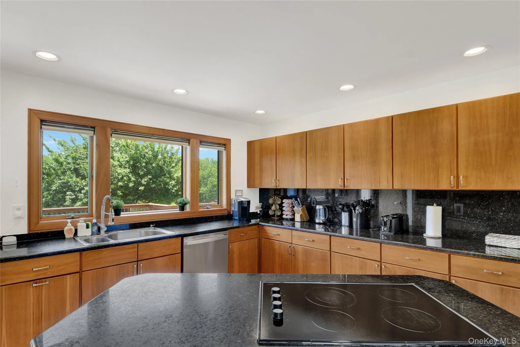 99 Whitlock Road, Mount Hope, NY, 3 Bedrooms Bedrooms, 9 Rooms Rooms,3 BathroomsBathrooms,Residential,For Rent,Whitlock,0,1011075 99 Whitlock Road, Mount Hope, NY, 3 Bedrooms Bedrooms, 9 Rooms Rooms,3 BathroomsBathrooms,Residential,For Rent,Whitlock,0,1011075