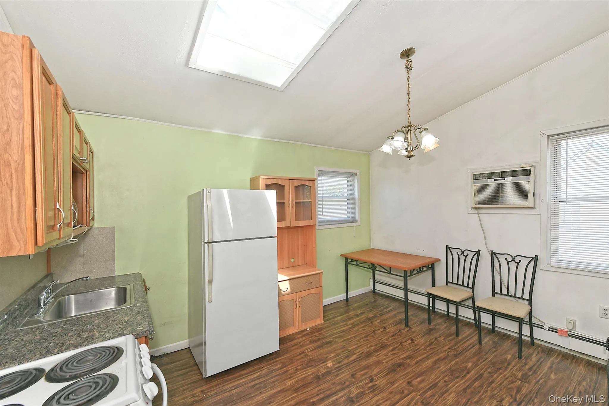 34 Prentice Road, Hempstead, NY, 5 Bedrooms Bedrooms, 11 Rooms Rooms,2 BathroomsBathrooms,Residential,For Rent,Prentice,0,1011081 34 Prentice Road, Hempstead, NY, 5 Bedrooms Bedrooms, 11 Rooms Rooms,2 BathroomsBathrooms,Residential,For Rent,Prentice,0,1011081