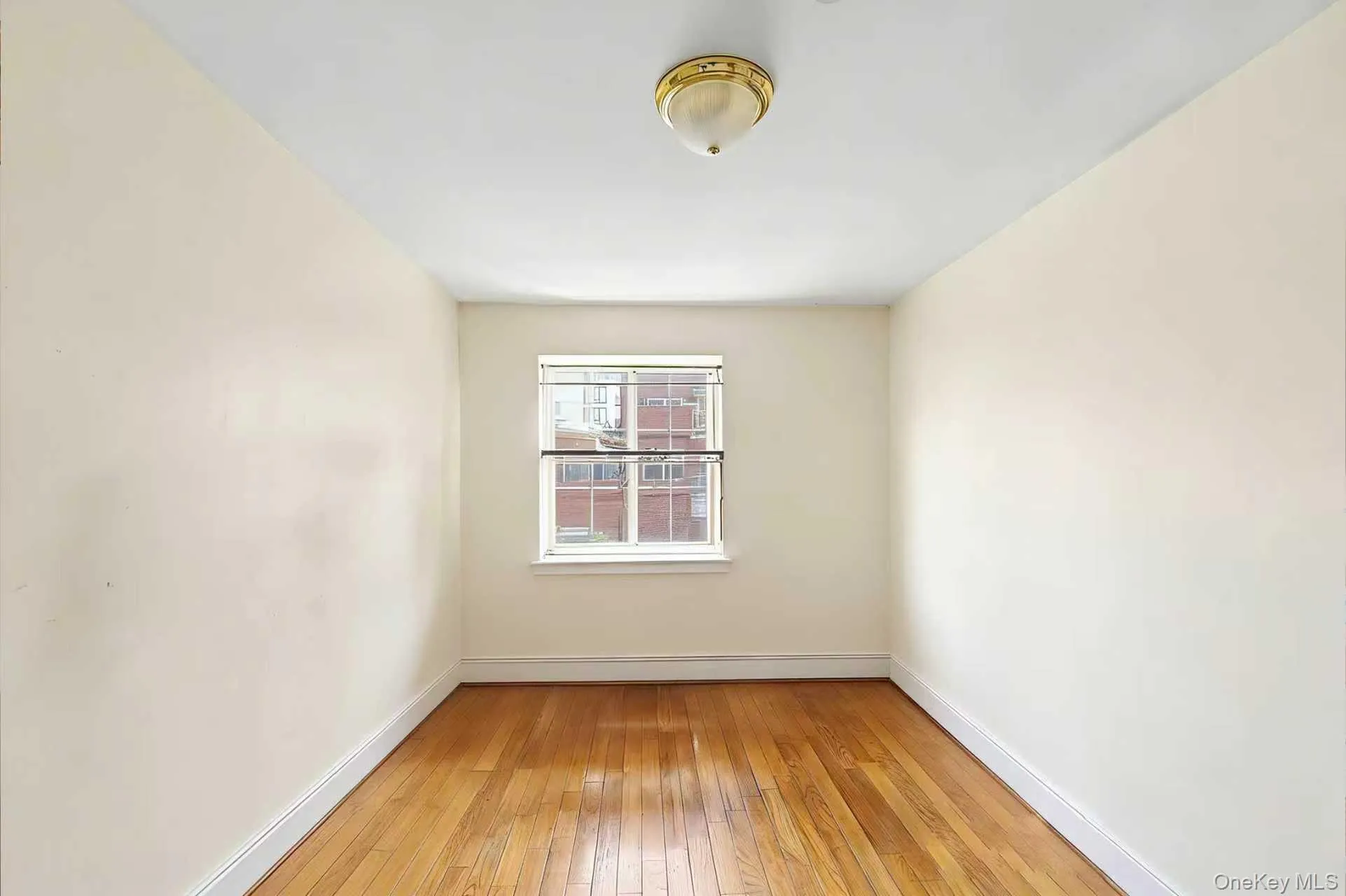 3506 Leavitt Street, New York, NY, 1 Bedroom Bedrooms, 3 Rooms Rooms,1 BathroomBathrooms,Residential,For Rent,Leavitt,0,1011084 3506 Leavitt Street, New York, NY, 1 Bedroom Bedrooms, 3 Rooms Rooms,1 BathroomBathrooms,Residential,For Rent,Leavitt,0,1011084