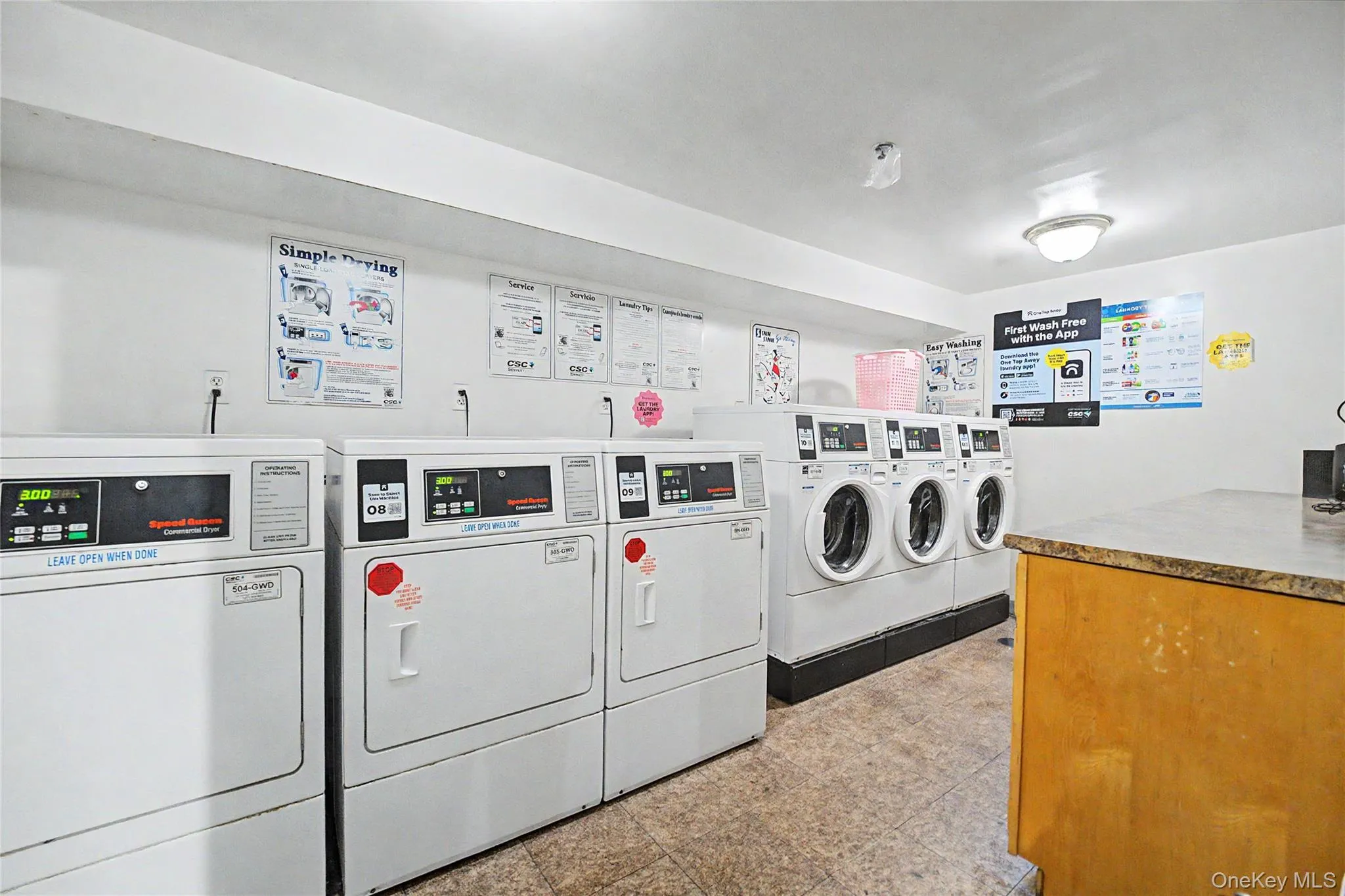 3506 Leavitt Street, New York, NY, 1 Bedroom Bedrooms, 3 Rooms Rooms,1 BathroomBathrooms,Residential,For Rent,Leavitt,0,1011084 3506 Leavitt Street, New York, NY, 1 Bedroom Bedrooms, 3 Rooms Rooms,1 BathroomBathrooms,Residential,For Rent,Leavitt,0,1011084