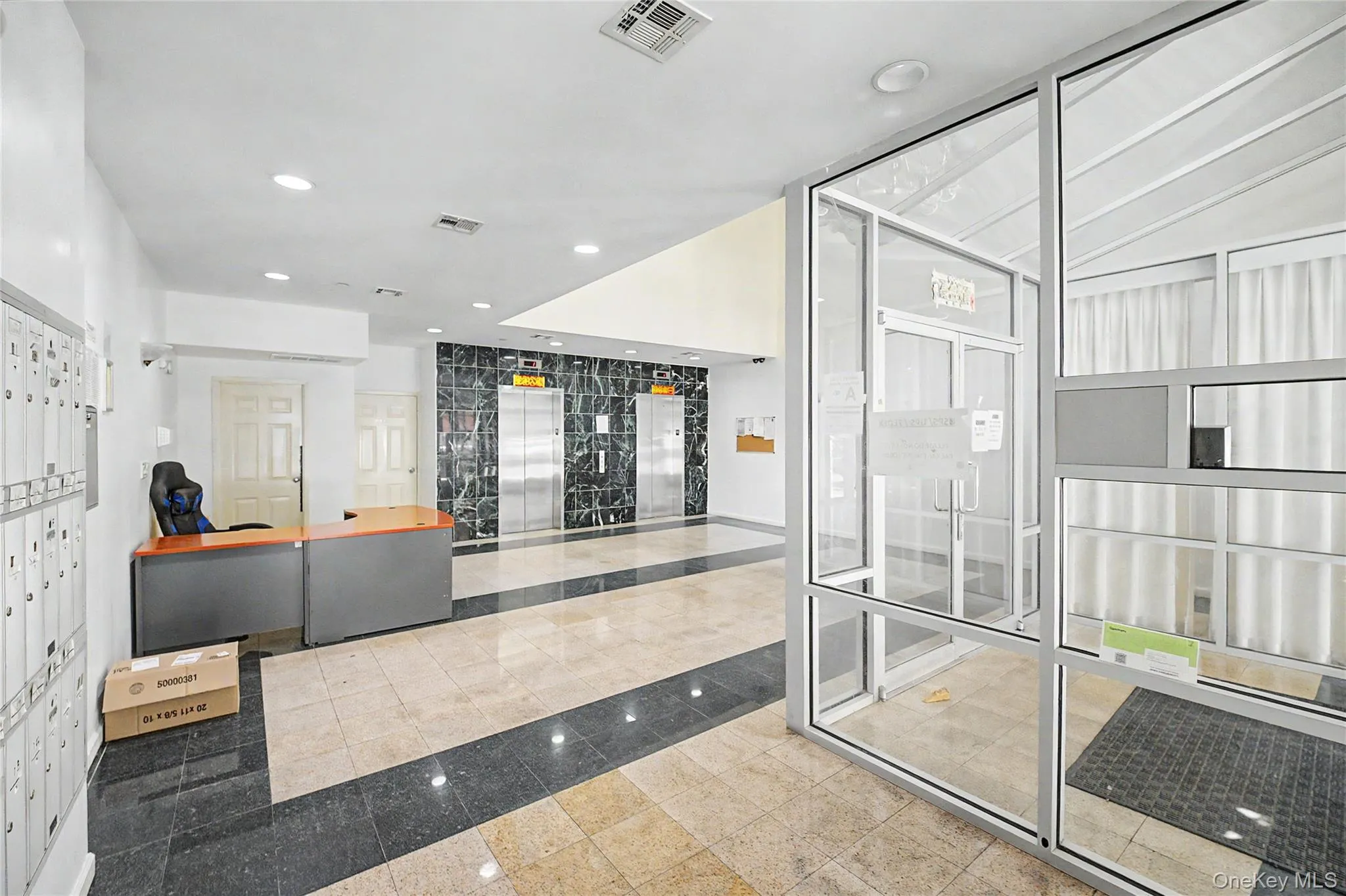 3506 Leavitt Street, New York, NY, 1 Bedroom Bedrooms, 3 Rooms Rooms,1 BathroomBathrooms,Residential,For Rent,Leavitt,0,1011084 3506 Leavitt Street, New York, NY, 1 Bedroom Bedrooms, 3 Rooms Rooms,1 BathroomBathrooms,Residential,For Rent,Leavitt,0,1011084