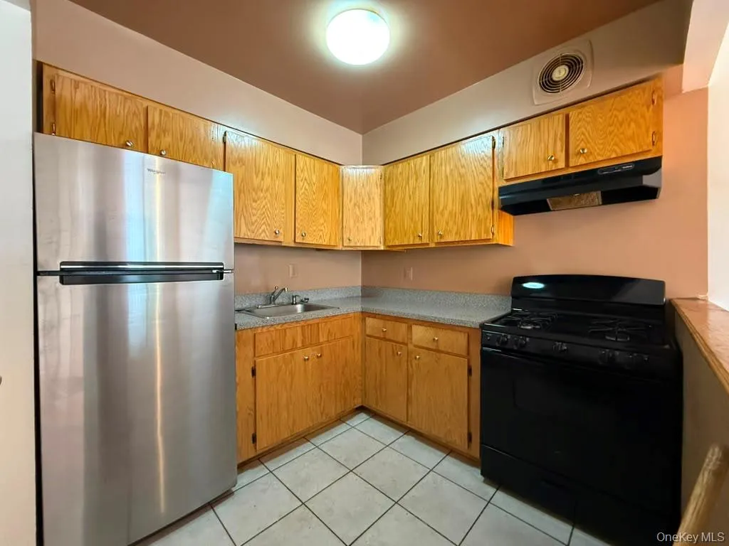 1250 Rev James Polite Avenue, New York, NY, 3 Bedrooms Bedrooms, 6 Rooms Rooms,2 BathroomsBathrooms,Residential Lease,For Rent,Rev James Polite,0,1011086 1250 Rev James Polite Avenue, New York, NY, 3 Bedrooms Bedrooms, 6 Rooms Rooms,2 BathroomsBathrooms,Residential Lease,For Rent,Rev James Polite,0,1011086