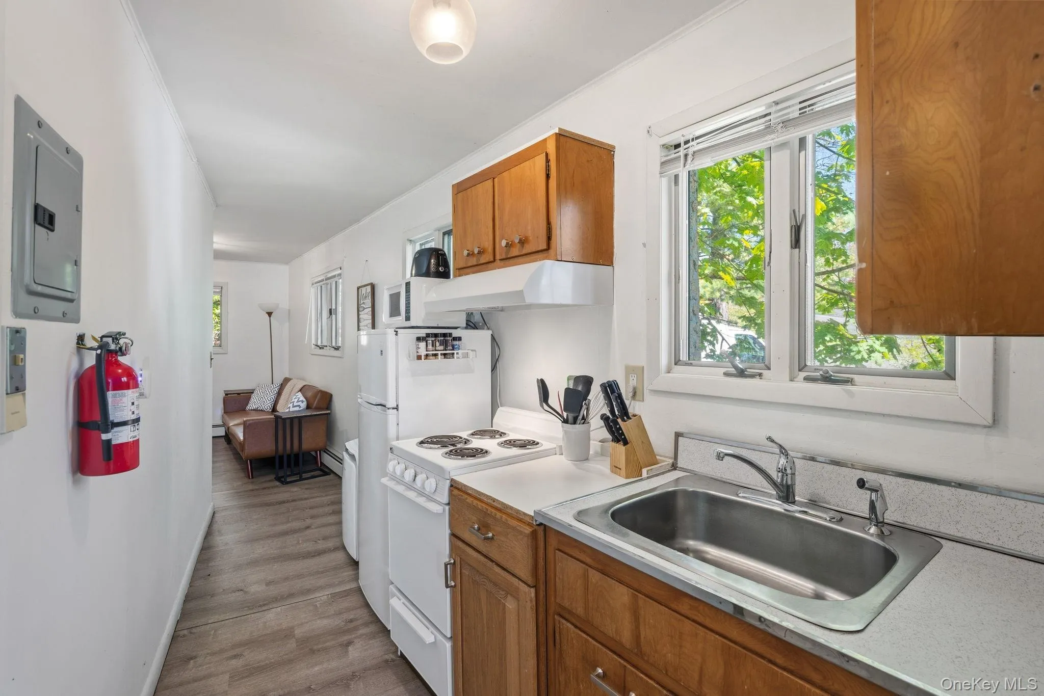 194 Jersey Avenue, Warwick (town), NY, 1 Bedroom Bedrooms, 5 Rooms Rooms,1 BathroomBathrooms,Residential Lease,For Rent,Jersey,0,1011089 194 Jersey Avenue, Warwick (town), NY, 1 Bedroom Bedrooms, 5 Rooms Rooms,1 BathroomBathrooms,Residential Lease,For Rent,Jersey,0,1011089
