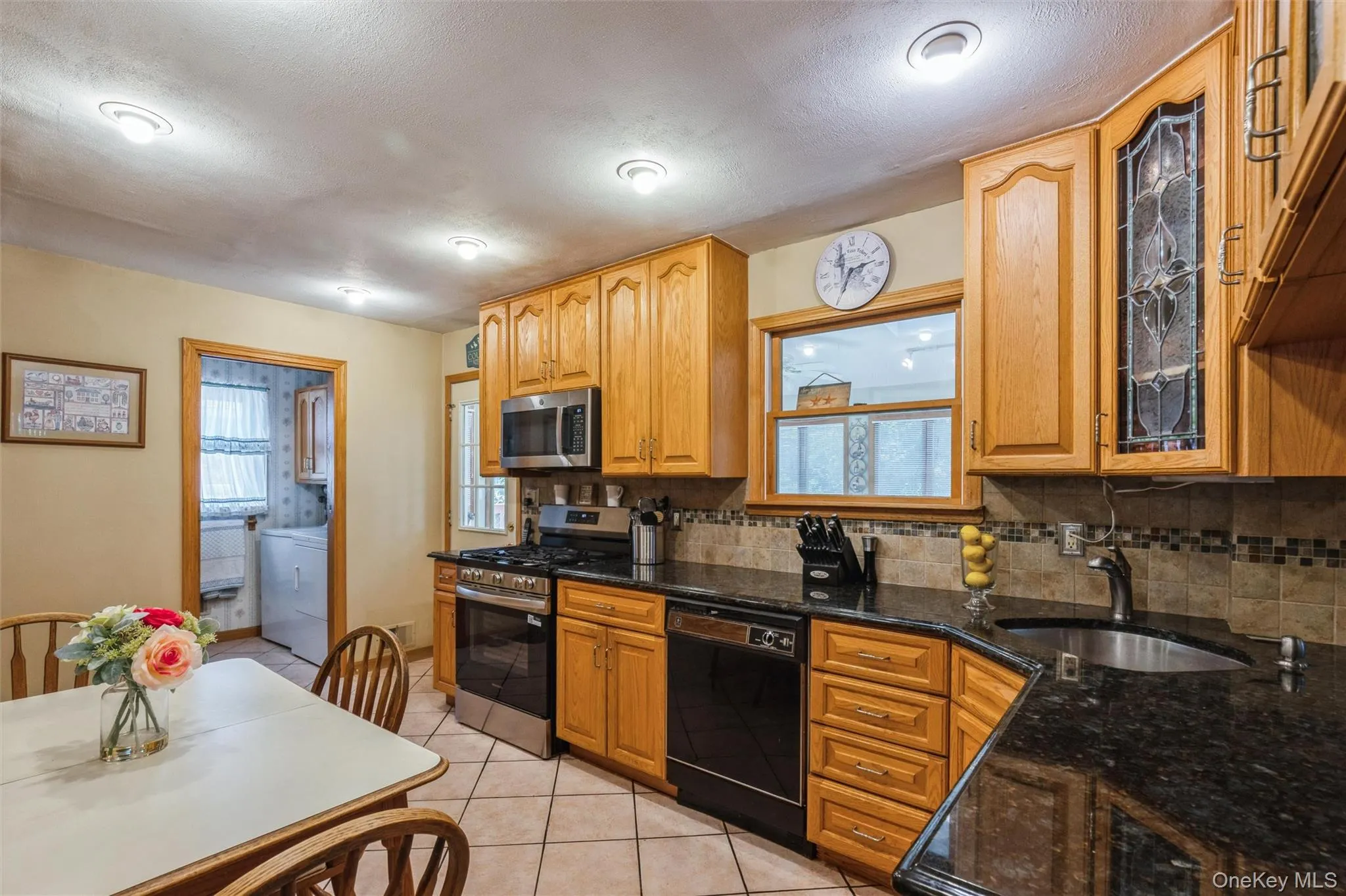 Eat in Kitchen Eat in Kitchen