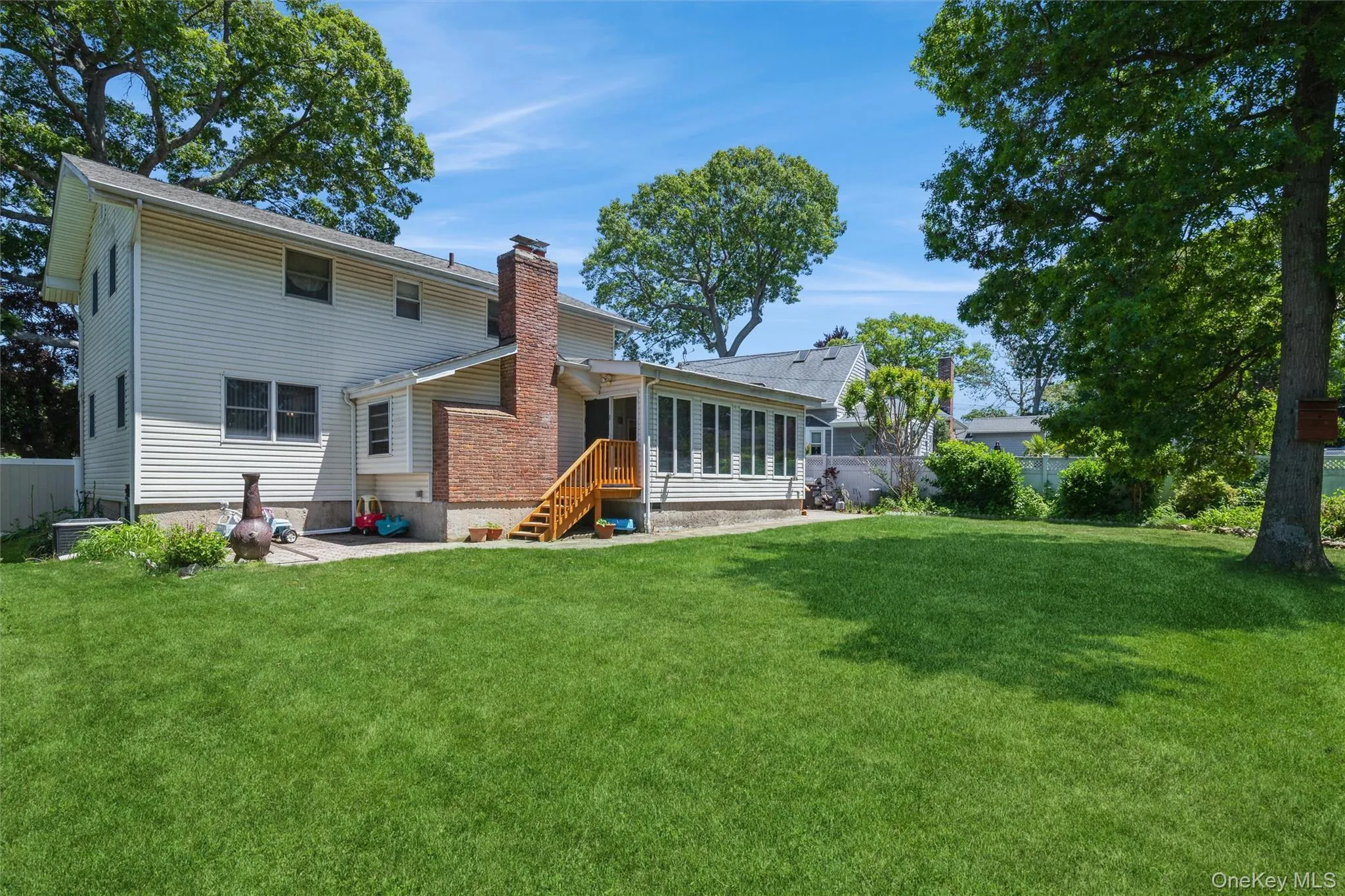 Generous Yard Generous Yard