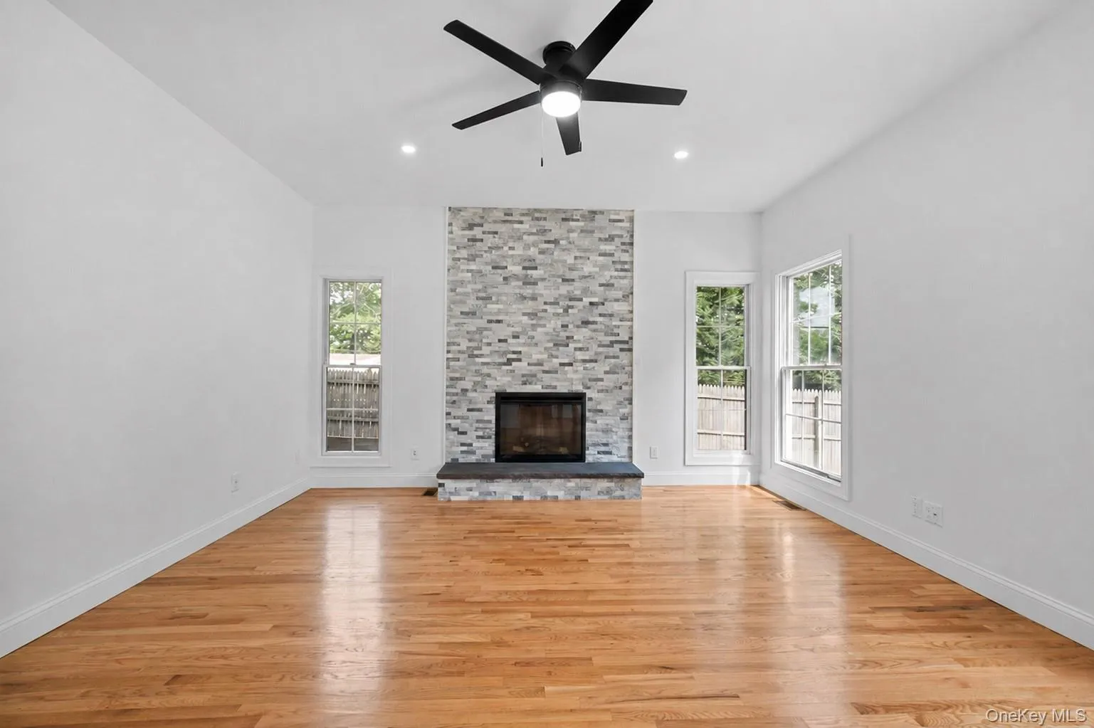 40 Muncey Road, Islip, NY, 5 Bedrooms Bedrooms, 15 Rooms Rooms,3 BathroomsBathrooms,Residential,For Rent,Muncey,0,1011097 40 Muncey Road, Islip, NY, 5 Bedrooms Bedrooms, 15 Rooms Rooms,3 BathroomsBathrooms,Residential,For Rent,Muncey,0,1011097
