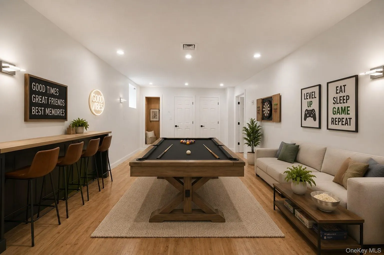 40 Muncey Road, Islip, NY, 5 Bedrooms Bedrooms, 15 Rooms Rooms,3 BathroomsBathrooms,Residential,For Rent,Muncey,0,1011097 40 Muncey Road, Islip, NY, 5 Bedrooms Bedrooms, 15 Rooms Rooms,3 BathroomsBathrooms,Residential,For Rent,Muncey,0,1011097