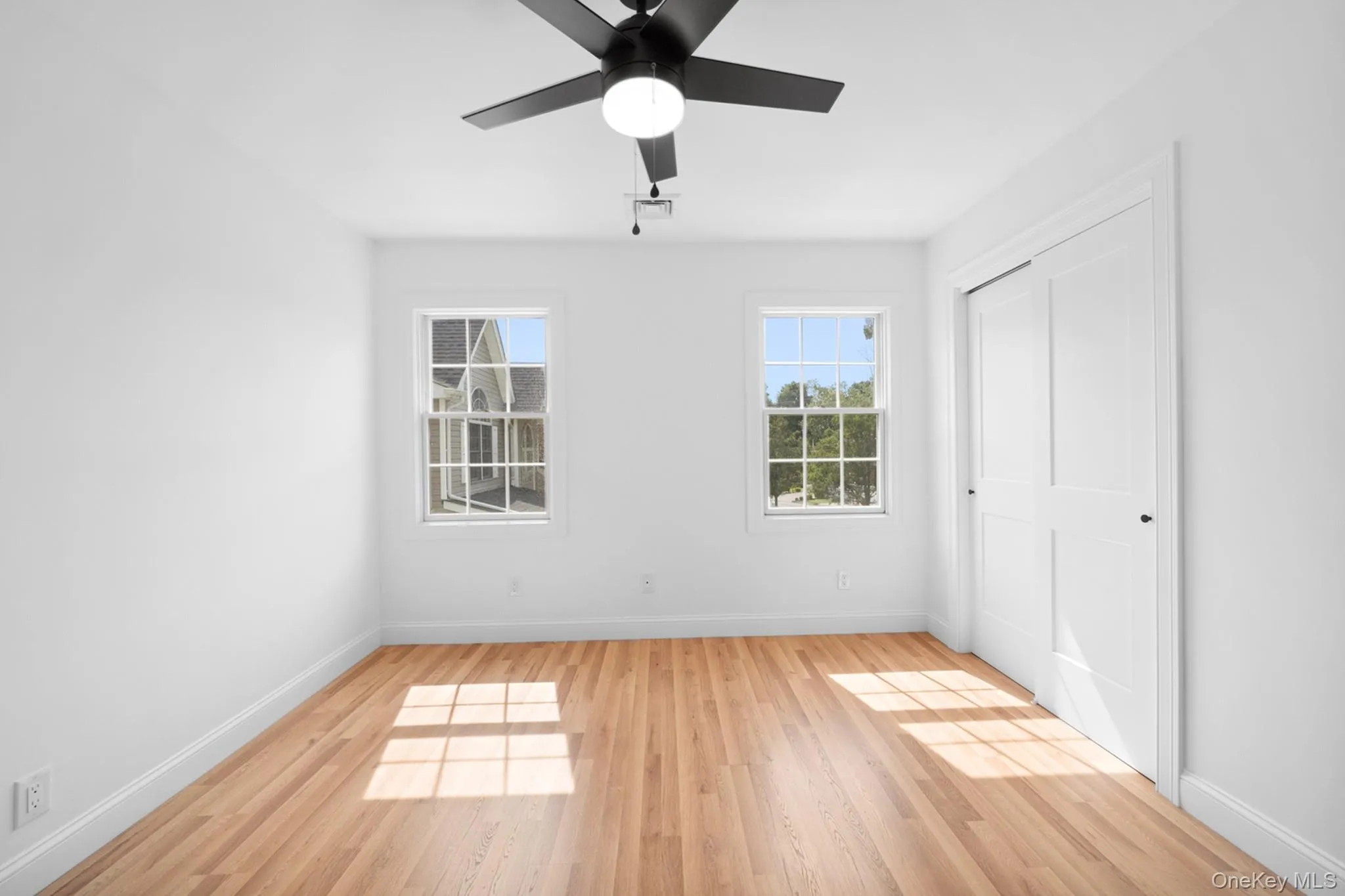40 Muncey Road, Islip, NY, 5 Bedrooms Bedrooms, 15 Rooms Rooms,3 BathroomsBathrooms,Residential,For Rent,Muncey,0,1011097 40 Muncey Road, Islip, NY, 5 Bedrooms Bedrooms, 15 Rooms Rooms,3 BathroomsBathrooms,Residential,For Rent,Muncey,0,1011097