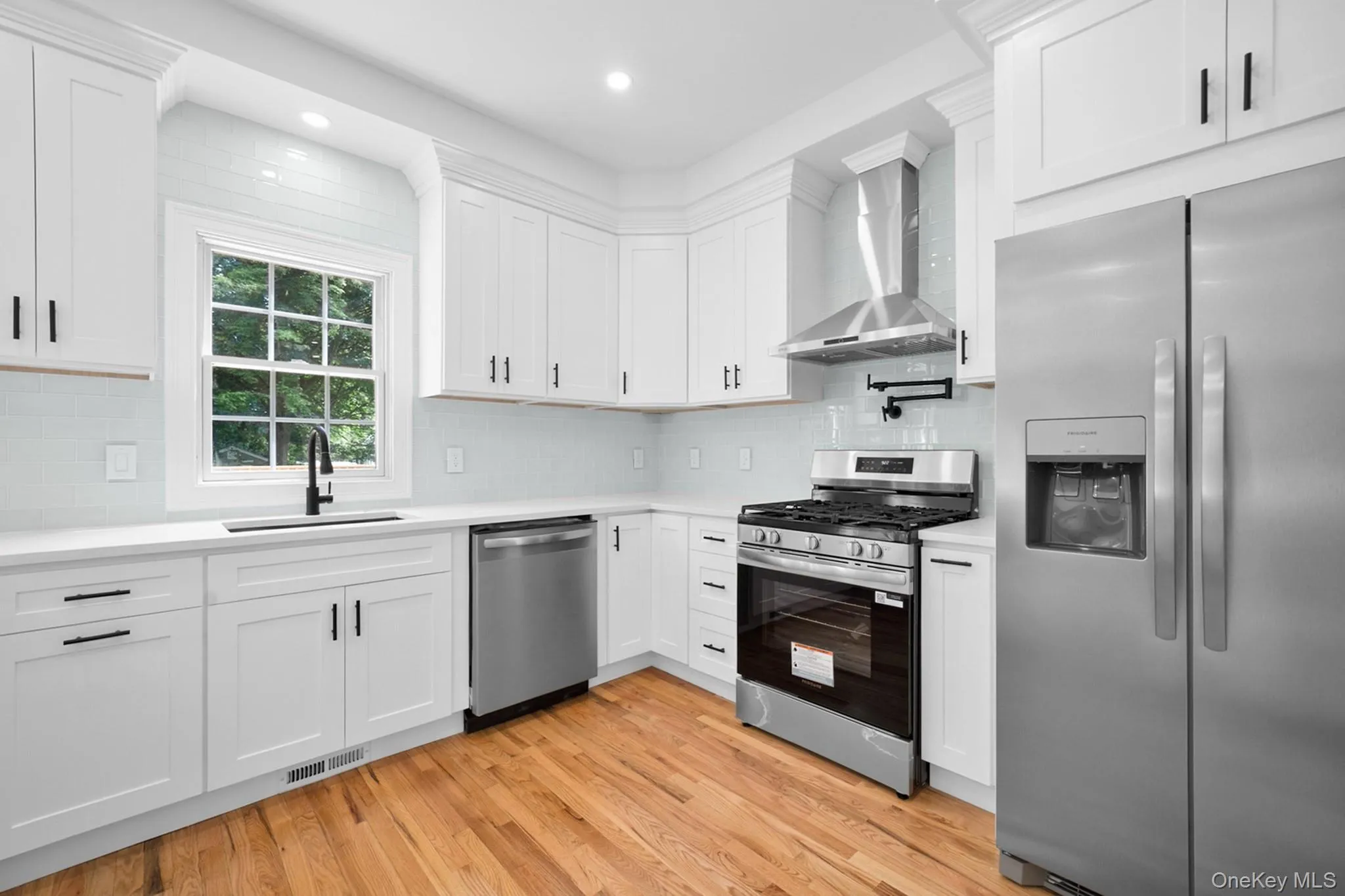 40 Muncey Road, Islip, NY, 5 Bedrooms Bedrooms, 15 Rooms Rooms,3 BathroomsBathrooms,Residential,For Rent,Muncey,0,1011097 40 Muncey Road, Islip, NY, 5 Bedrooms Bedrooms, 15 Rooms Rooms,3 BathroomsBathrooms,Residential,For Rent,Muncey,0,1011097