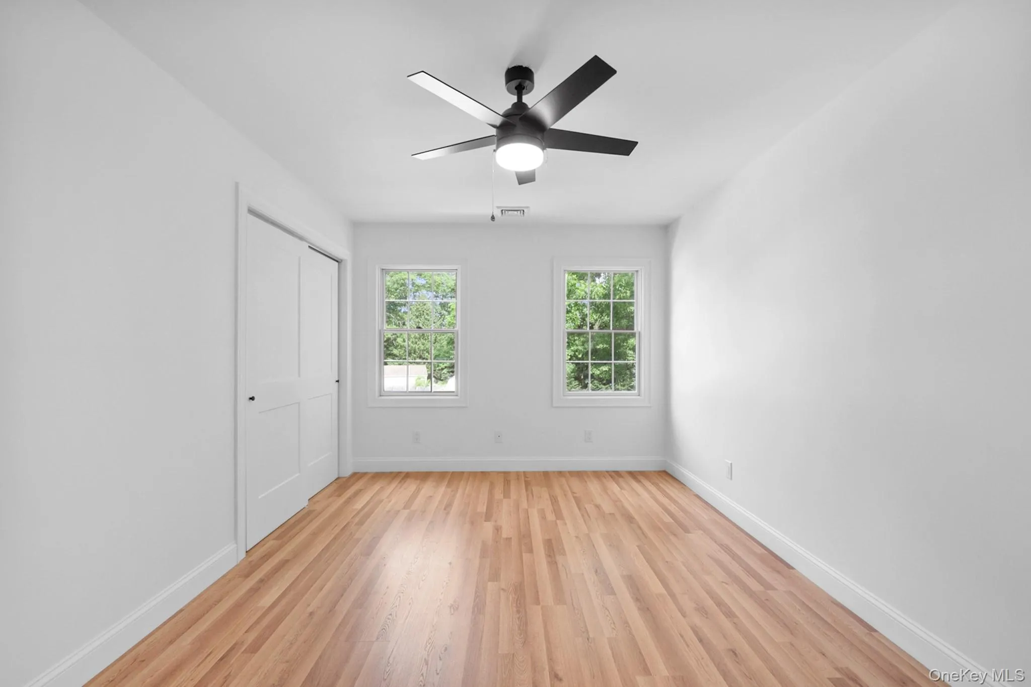 40 Muncey Road, Islip, NY, 5 Bedrooms Bedrooms, 15 Rooms Rooms,3 BathroomsBathrooms,Residential,For Rent,Muncey,0,1011097 40 Muncey Road, Islip, NY, 5 Bedrooms Bedrooms, 15 Rooms Rooms,3 BathroomsBathrooms,Residential,For Rent,Muncey,0,1011097