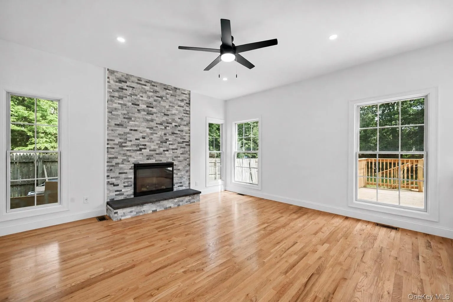 40 Muncey Road, Islip, NY, 5 Bedrooms Bedrooms, 15 Rooms Rooms,3 BathroomsBathrooms,Residential,For Rent,Muncey,0,1011097 40 Muncey Road, Islip, NY, 5 Bedrooms Bedrooms, 15 Rooms Rooms,3 BathroomsBathrooms,Residential,For Rent,Muncey,0,1011097