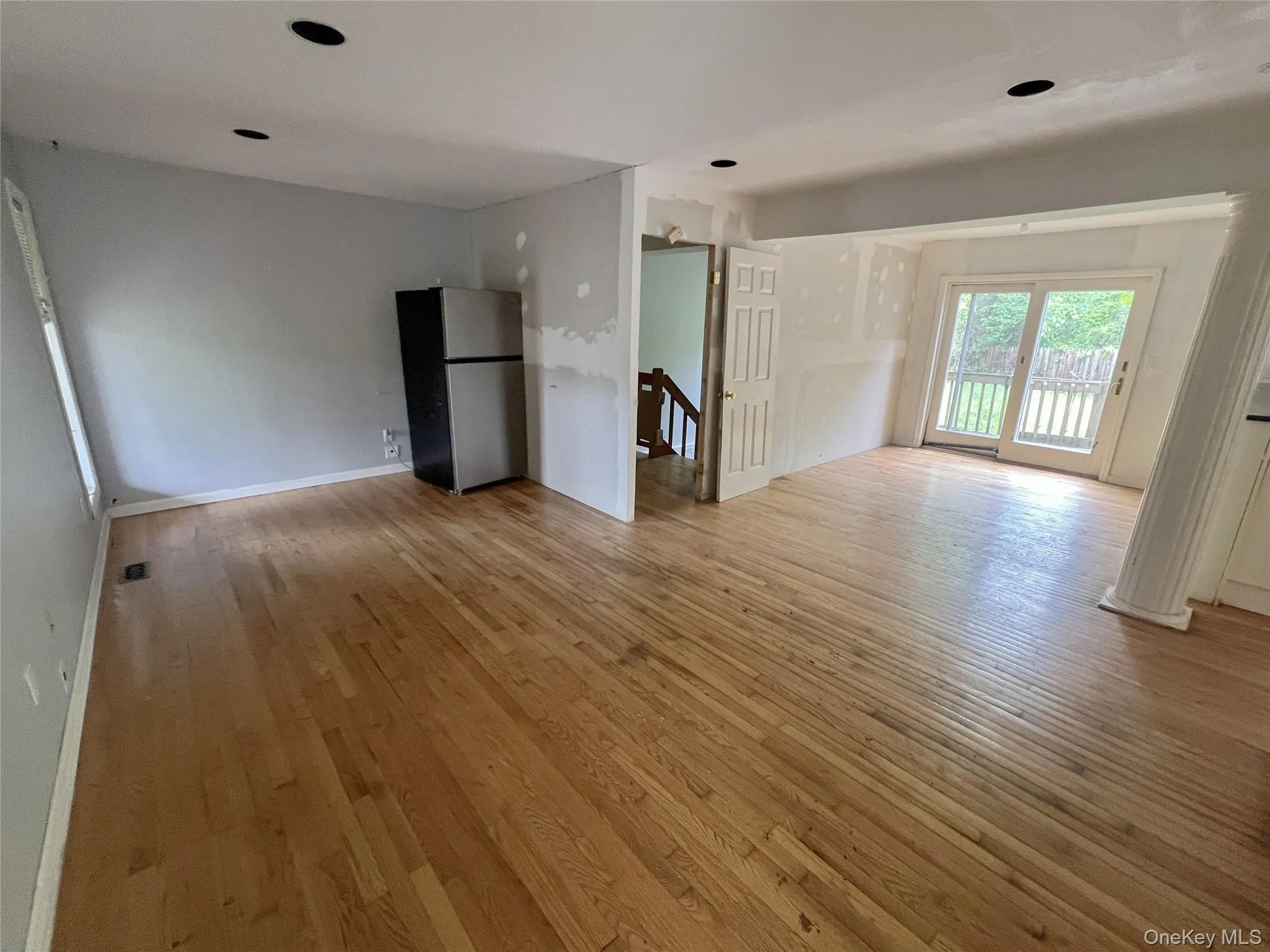 160 Conger Avenue, Clarkstown, NY, 4 Bedrooms Bedrooms, 11 Rooms Rooms,2 BathroomsBathrooms,Residential,For Rent,Conger,0,1011098 160 Conger Avenue, Clarkstown, NY, 4 Bedrooms Bedrooms, 11 Rooms Rooms,2 BathroomsBathrooms,Residential,For Rent,Conger,0,1011098