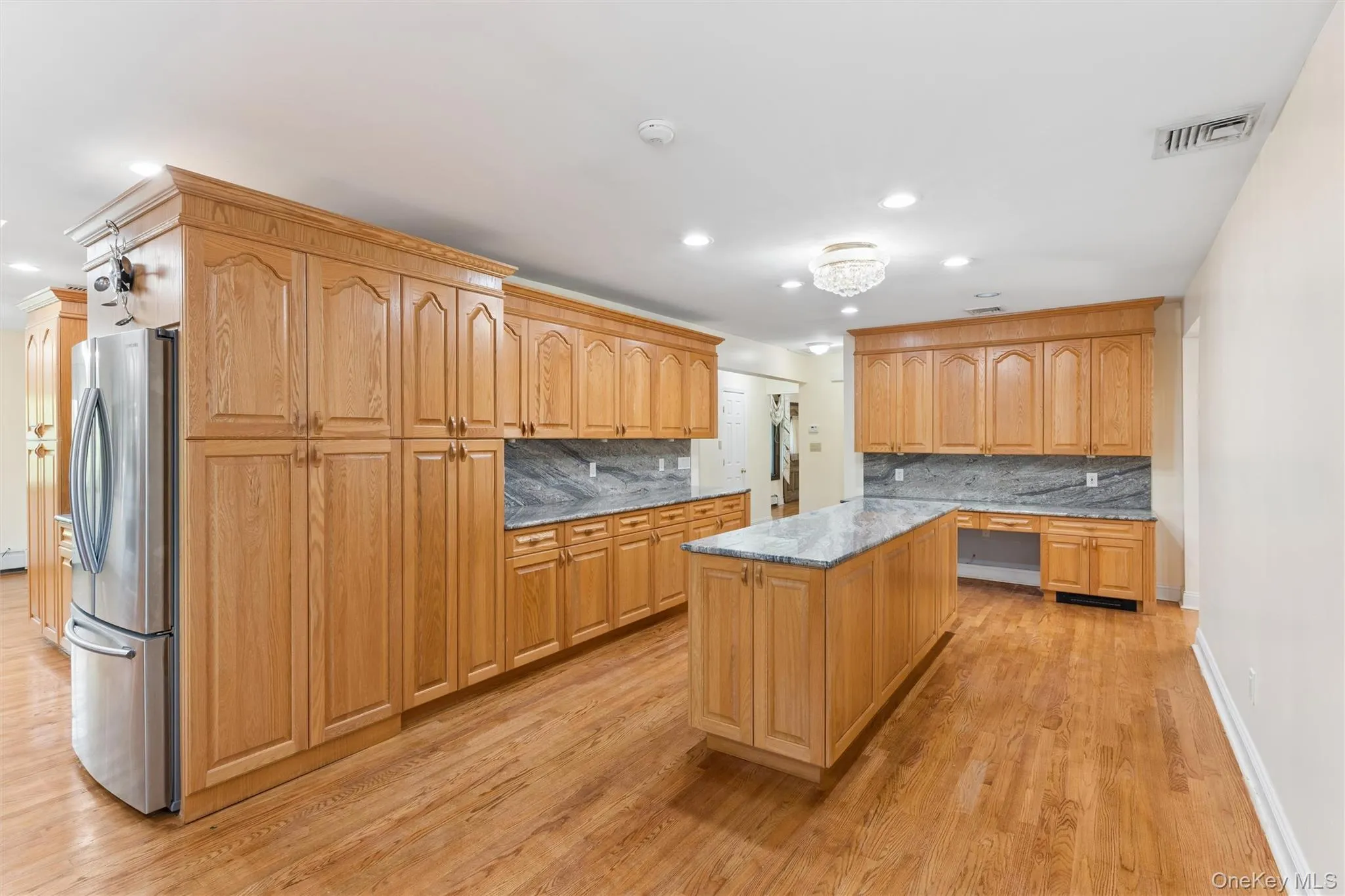 72 Lake End Road, Hempstead, NY, 4 Bedrooms Bedrooms, 9 Rooms Rooms,3 BathroomsBathrooms,Residential,For Rent,Lake End,0,1011099 72 Lake End Road, Hempstead, NY, 4 Bedrooms Bedrooms, 9 Rooms Rooms,3 BathroomsBathrooms,Residential,For Rent,Lake End,0,1011099