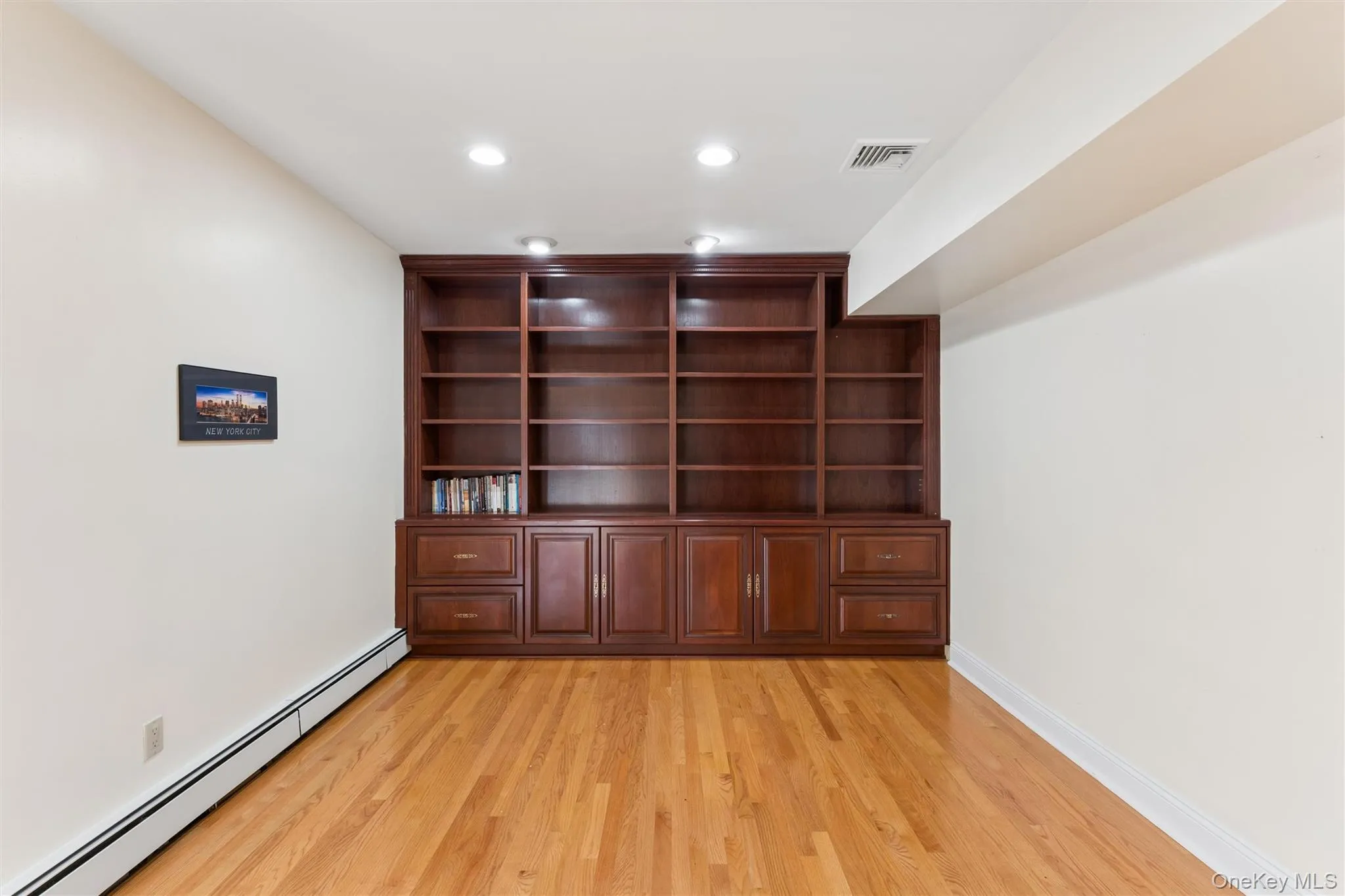 72 Lake End Road, Hempstead, NY, 4 Bedrooms Bedrooms, 9 Rooms Rooms,3 BathroomsBathrooms,Residential,For Rent,Lake End,0,1011099 72 Lake End Road, Hempstead, NY, 4 Bedrooms Bedrooms, 9 Rooms Rooms,3 BathroomsBathrooms,Residential,For Rent,Lake End,0,1011099