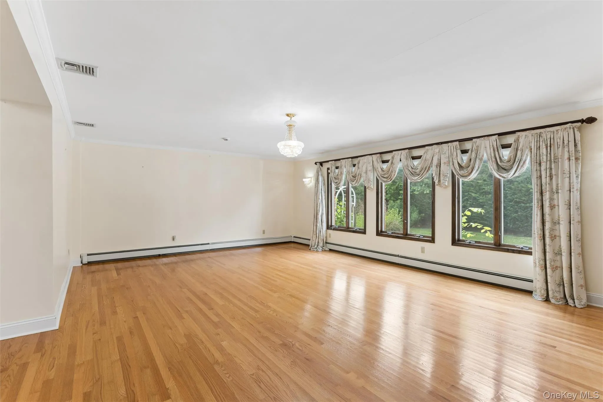 72 Lake End Road, Hempstead, NY, 4 Bedrooms Bedrooms, 9 Rooms Rooms,3 BathroomsBathrooms,Residential,For Rent,Lake End,0,1011099 72 Lake End Road, Hempstead, NY, 4 Bedrooms Bedrooms, 9 Rooms Rooms,3 BathroomsBathrooms,Residential,For Rent,Lake End,0,1011099