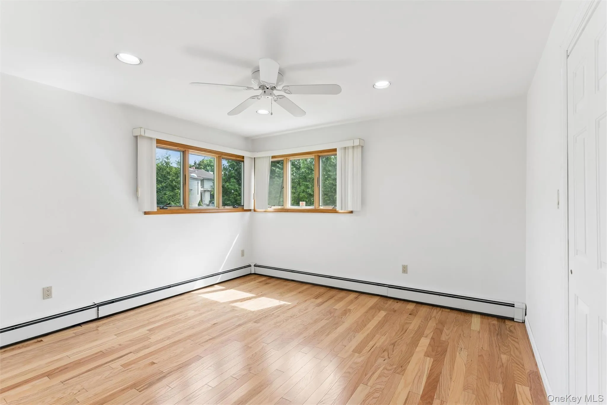 72 Lake End Road, Hempstead, NY, 4 Bedrooms Bedrooms, 9 Rooms Rooms,3 BathroomsBathrooms,Residential,For Rent,Lake End,0,1011099 72 Lake End Road, Hempstead, NY, 4 Bedrooms Bedrooms, 9 Rooms Rooms,3 BathroomsBathrooms,Residential,For Rent,Lake End,0,1011099
