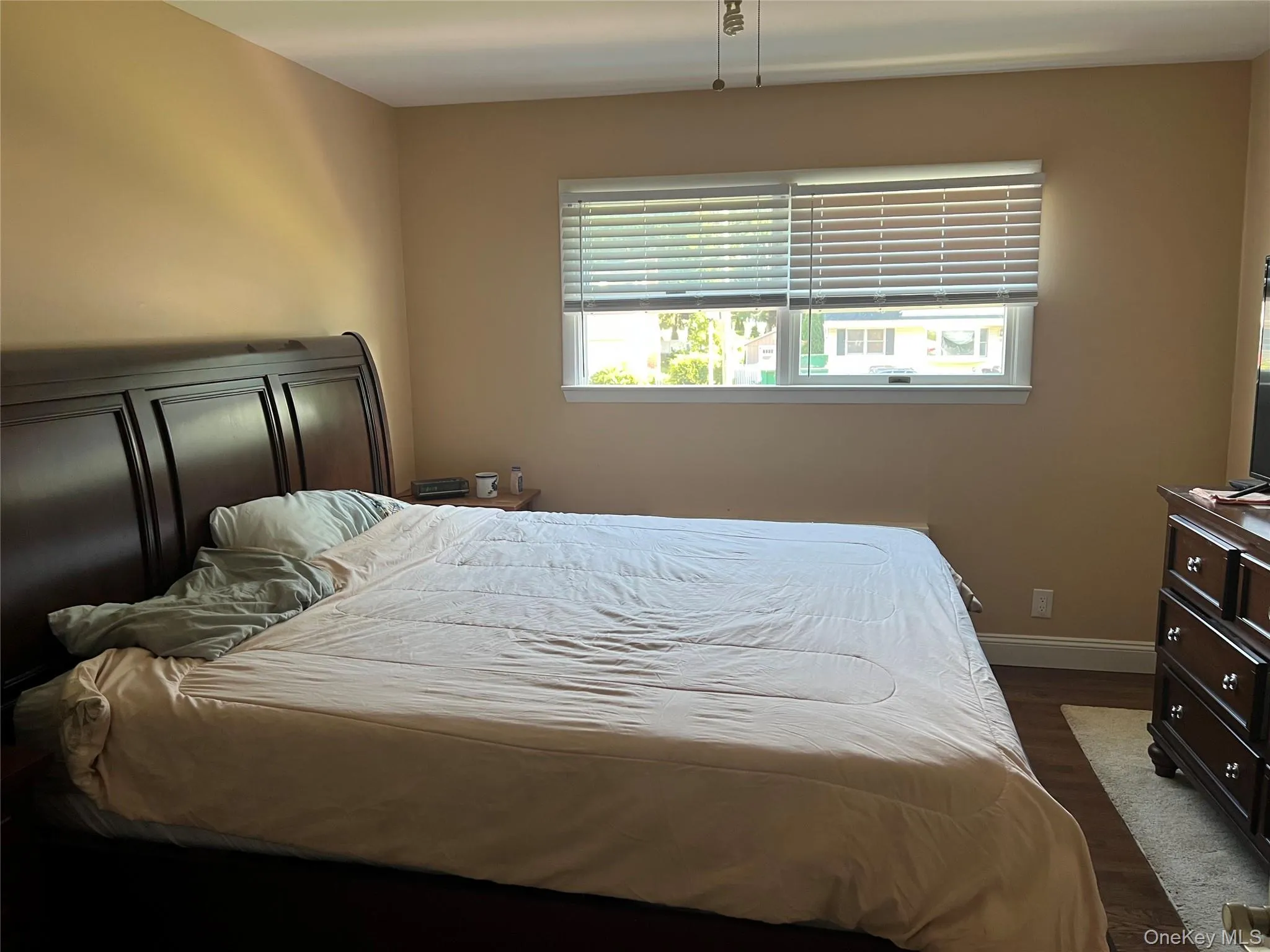 16 Briaroot Drive, Smithtown, NY, 4 Bedrooms Bedrooms, 8 Rooms Rooms,1 BathroomBathrooms,Residential Lease,For Rent,Briaroot,0,1011101 16 Briaroot Drive, Smithtown, NY, 4 Bedrooms Bedrooms, 8 Rooms Rooms,1 BathroomBathrooms,Residential Lease,For Rent,Briaroot,0,1011101