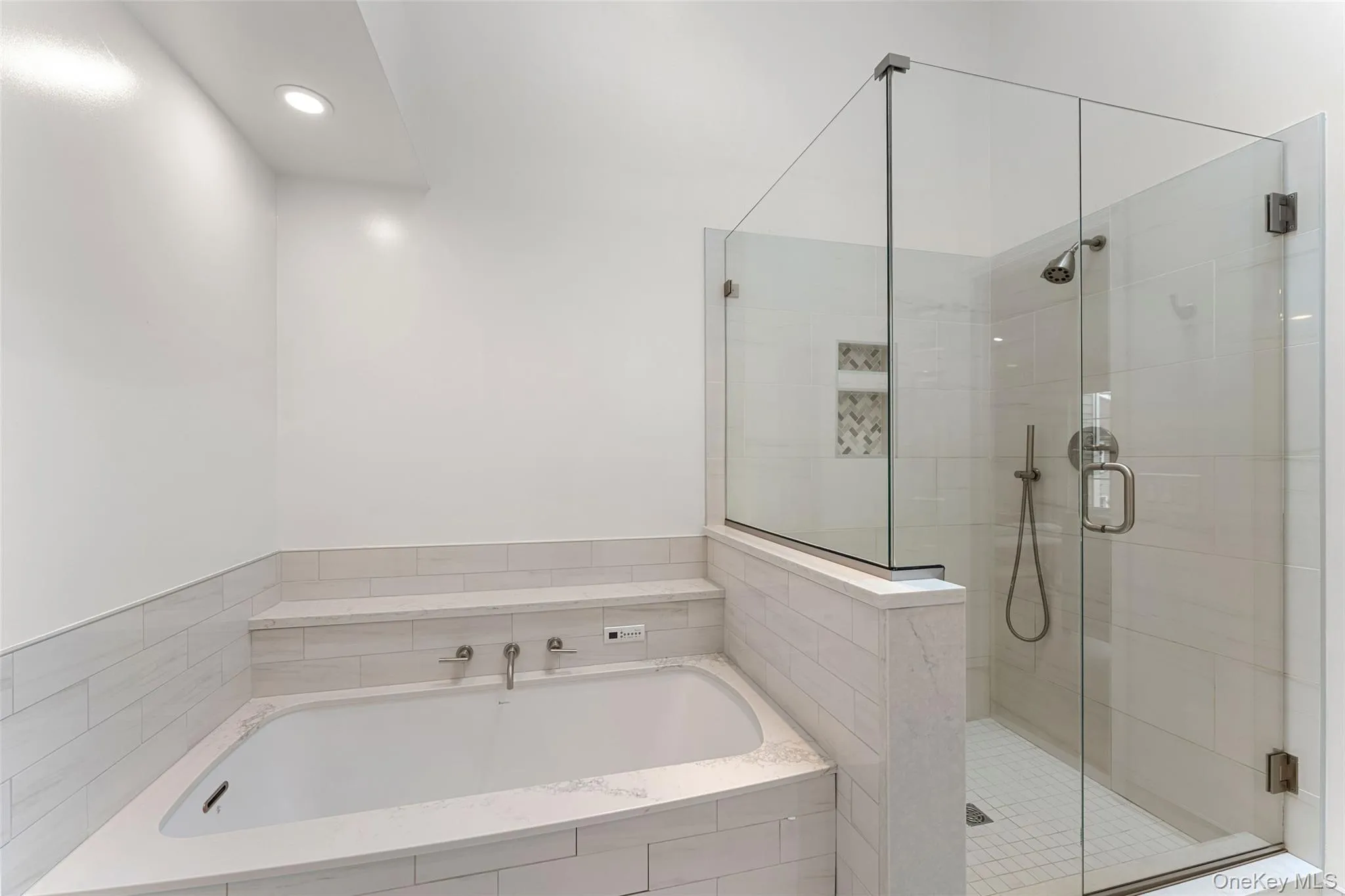 611 Pondside Drive, Greenburgh, NY, 3 Bedrooms Bedrooms, 6 Rooms Rooms,2 BathroomsBathrooms,Residential,For Rent,Pondside,0,1011103 611 Pondside Drive, Greenburgh, NY, 3 Bedrooms Bedrooms, 6 Rooms Rooms,2 BathroomsBathrooms,Residential,For Rent,Pondside,0,1011103