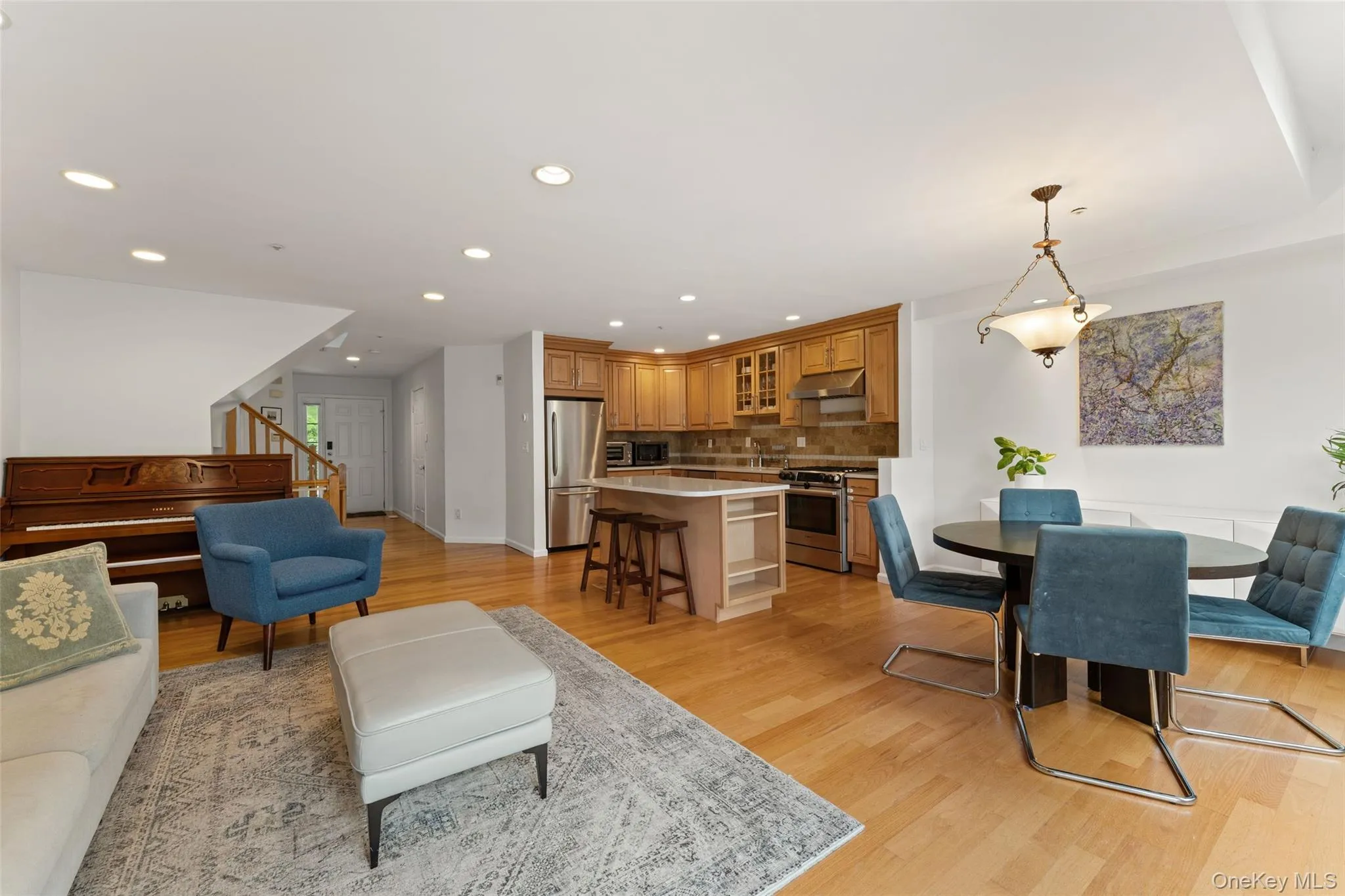 611 Pondside Drive, Greenburgh, NY, 3 Bedrooms Bedrooms, 6 Rooms Rooms,2 BathroomsBathrooms,Residential,For Rent,Pondside,0,1011103 611 Pondside Drive, Greenburgh, NY, 3 Bedrooms Bedrooms, 6 Rooms Rooms,2 BathroomsBathrooms,Residential,For Rent,Pondside,0,1011103