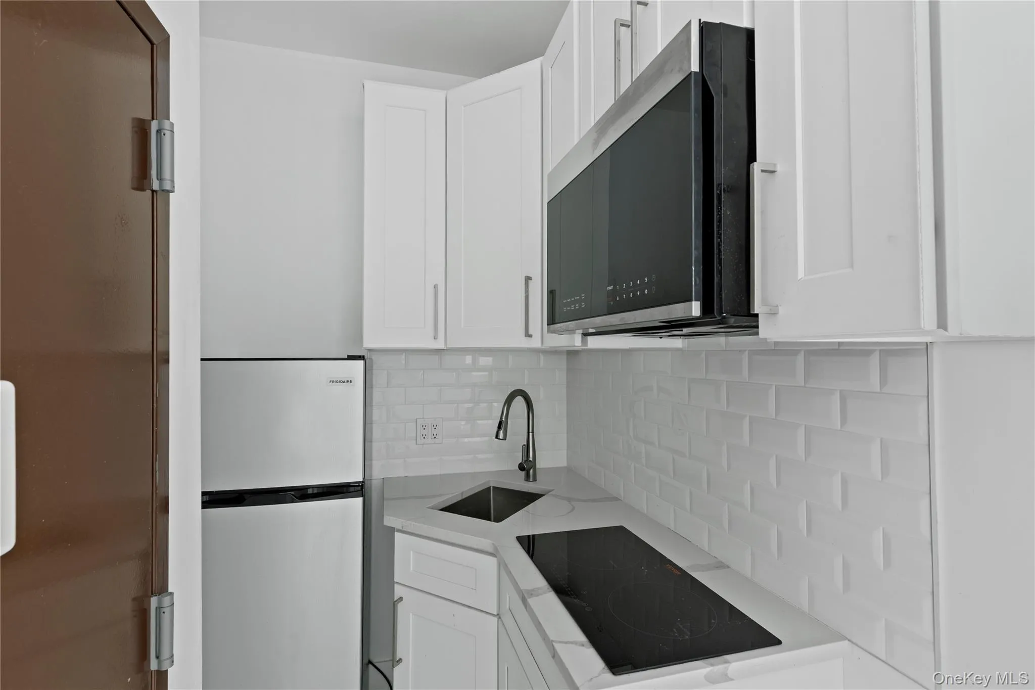 210 New York Avenue, Long Beach, NY, 1 Room Rooms,1 BathroomBathrooms,Residential Lease,For Rent,New York,0,1011104 210 New York Avenue, Long Beach, NY, 1 Room Rooms,1 BathroomBathrooms,Residential Lease,For Rent,New York,0,1011104