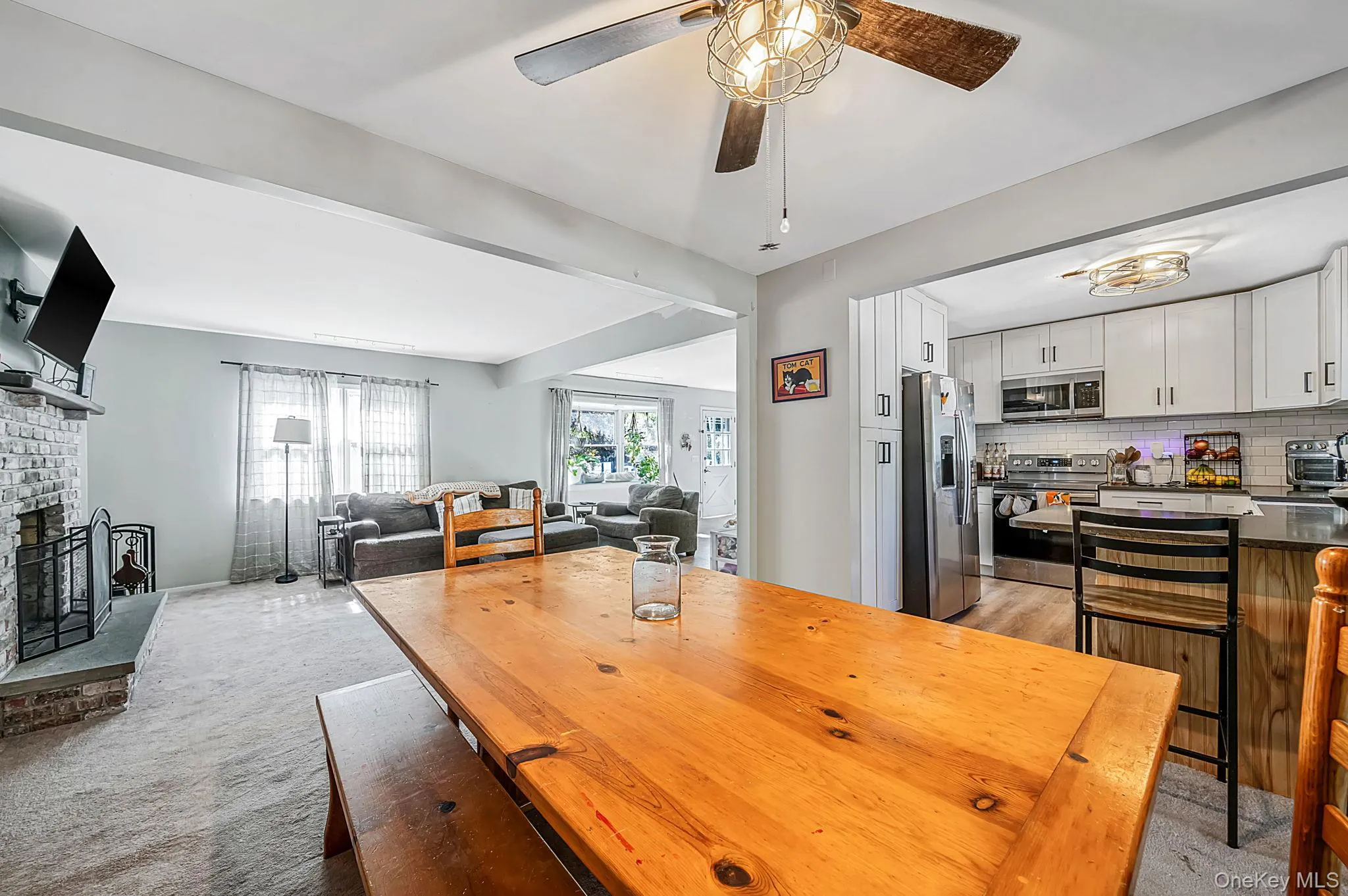 15 Millford Avenue, Brookhaven, NY, 4 Bedrooms Bedrooms, 8 Rooms Rooms,2 BathroomsBathrooms,Residential,For Rent,Millford,0,1011106 15 Millford Avenue, Brookhaven, NY, 4 Bedrooms Bedrooms, 8 Rooms Rooms,2 BathroomsBathrooms,Residential,For Rent,Millford,0,1011106