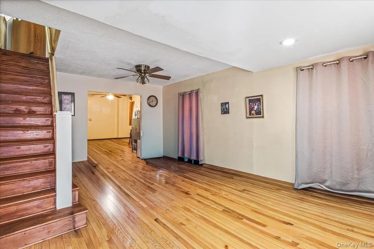 11722 142nd Place, New York, NY, 3 Bedrooms Bedrooms, 5 Rooms Rooms,1 BathroomBathrooms,Residential,For Rent,142nd,0,1011107 11722 142nd Place, New York, NY, 3 Bedrooms Bedrooms, 5 Rooms Rooms,1 BathroomBathrooms,Residential,For Rent,142nd,0,1011107