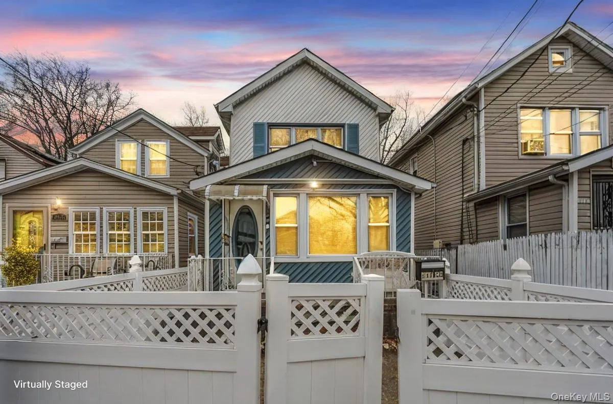 11722 142nd Place, New York, NY, 3 Bedrooms Bedrooms, 5 Rooms Rooms,1 BathroomBathrooms,Residential,For Rent,142nd,0,1011107 11722 142nd Place, New York, NY, 3 Bedrooms Bedrooms, 5 Rooms Rooms,1 BathroomBathrooms,Residential,For Rent,142nd,0,1011107