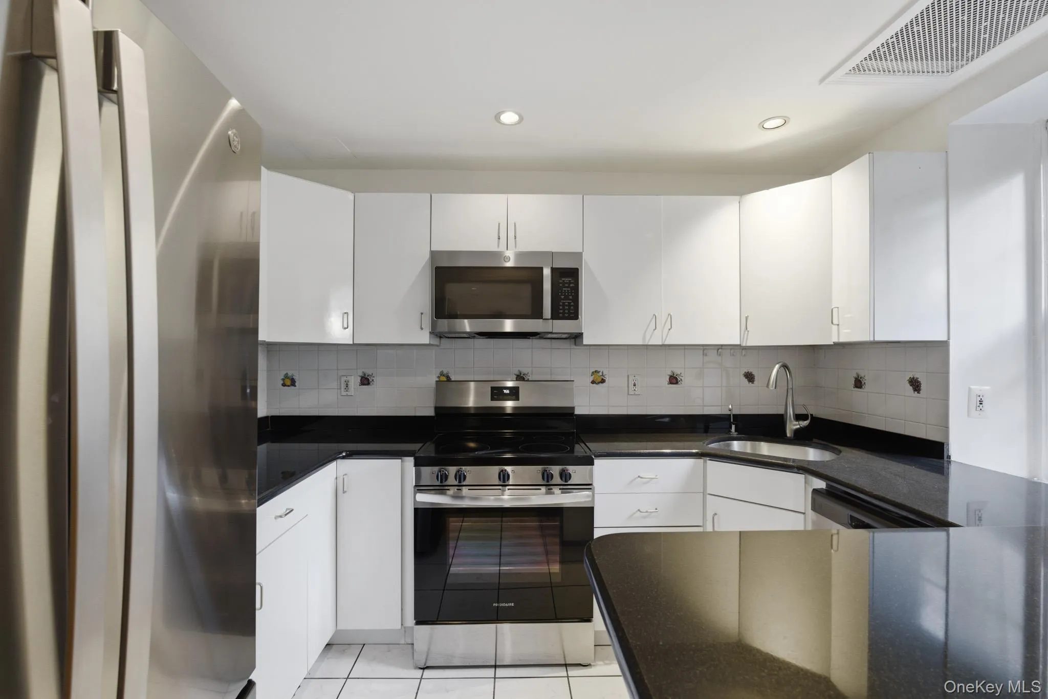 914 Wynnewood Road, Pelham, NY, 1 Bedroom Bedrooms, 3 Rooms Rooms,1 BathroomBathrooms,Residential,For Rent,Wynnewood,0,1011109 914 Wynnewood Road, Pelham, NY, 1 Bedroom Bedrooms, 3 Rooms Rooms,1 BathroomBathrooms,Residential,For Rent,Wynnewood,0,1011109