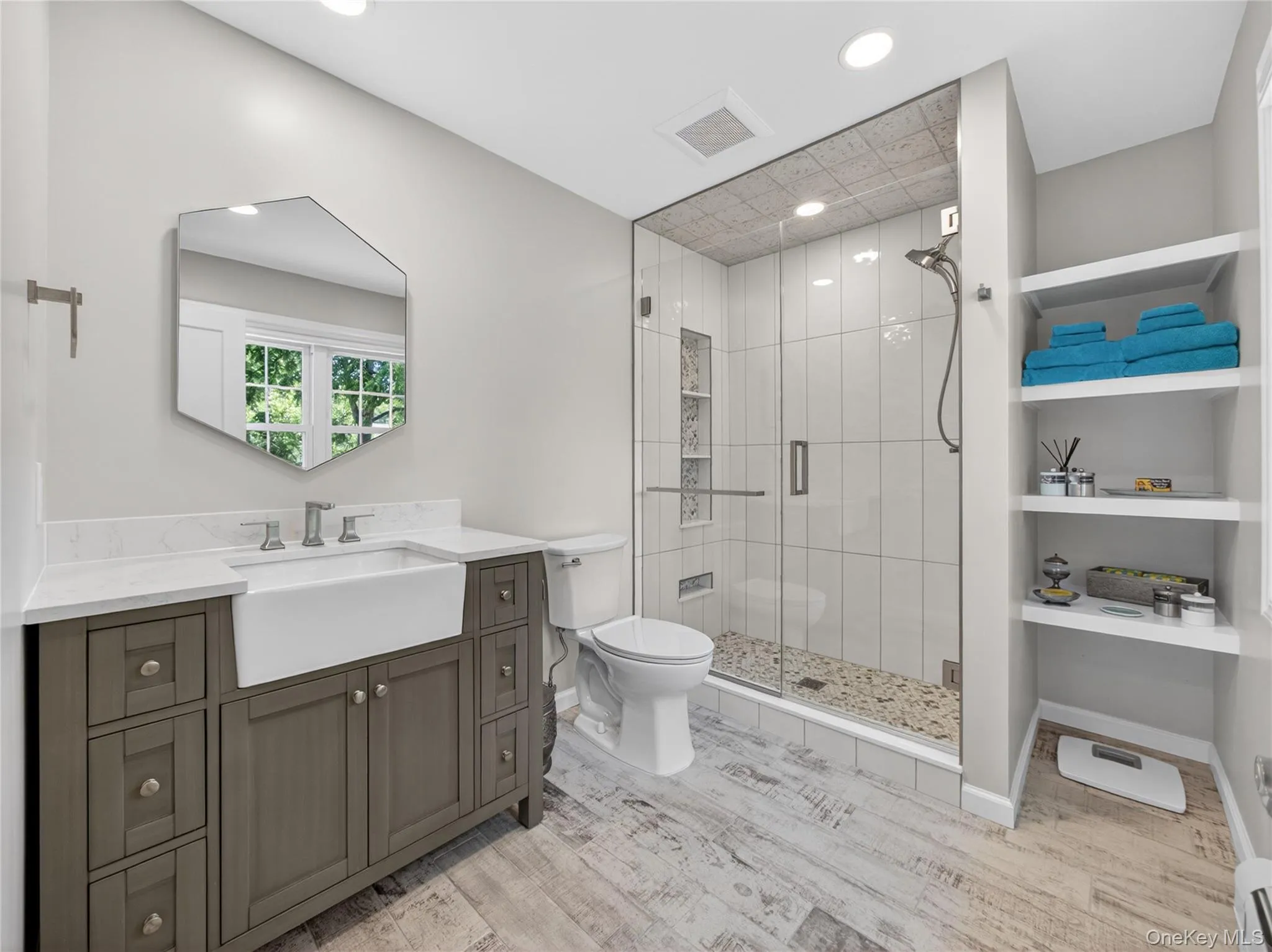 42 Chestnut Oval, Orangetown, NY, 4 Bedrooms Bedrooms, 8 Rooms Rooms,2 BathroomsBathrooms,Residential,For Rent,Chestnut,0,1011115 42 Chestnut Oval, Orangetown, NY, 4 Bedrooms Bedrooms, 8 Rooms Rooms,2 BathroomsBathrooms,Residential,For Rent,Chestnut,0,1011115